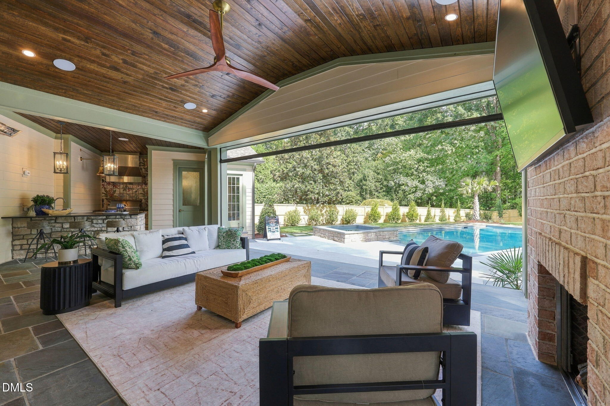 1936 Torrey Pines Place