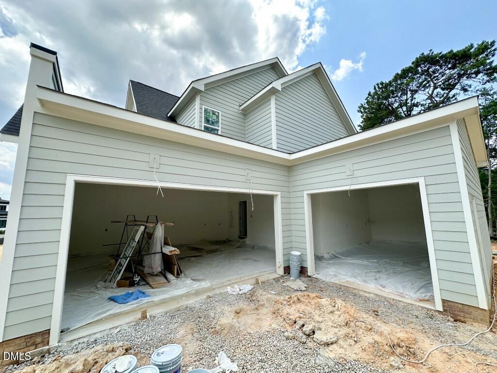 215 Broadleaf Lane