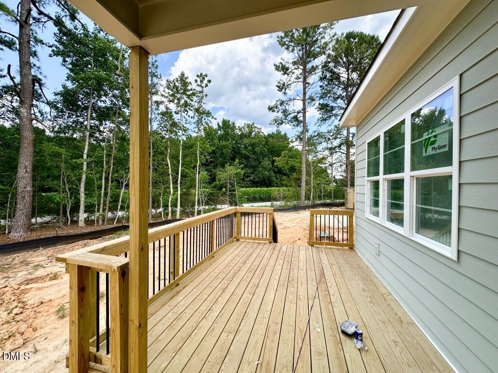 215 Broadleaf Lane