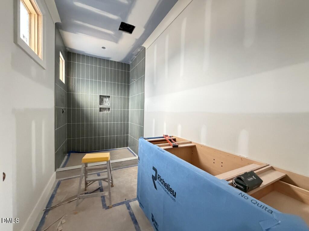 1221 Gunnison Place