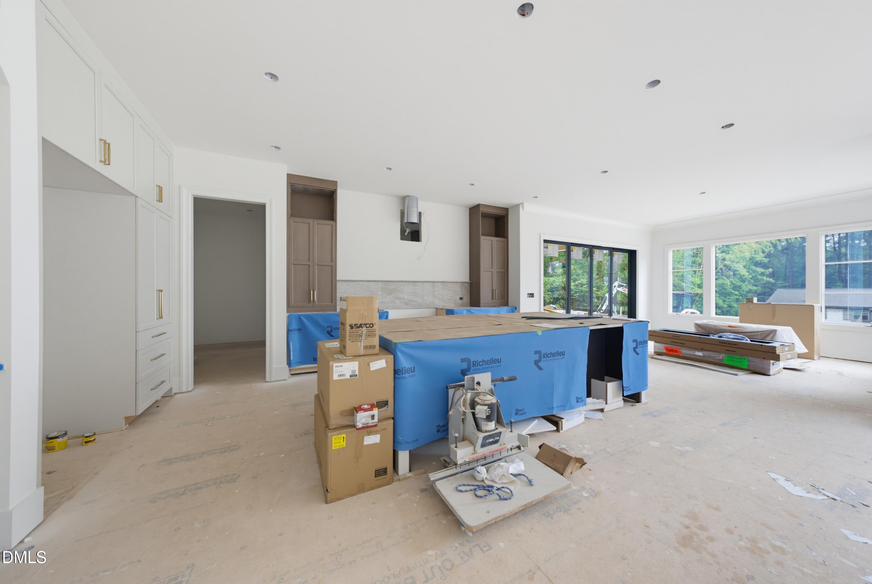 1221 Gunnison Place
