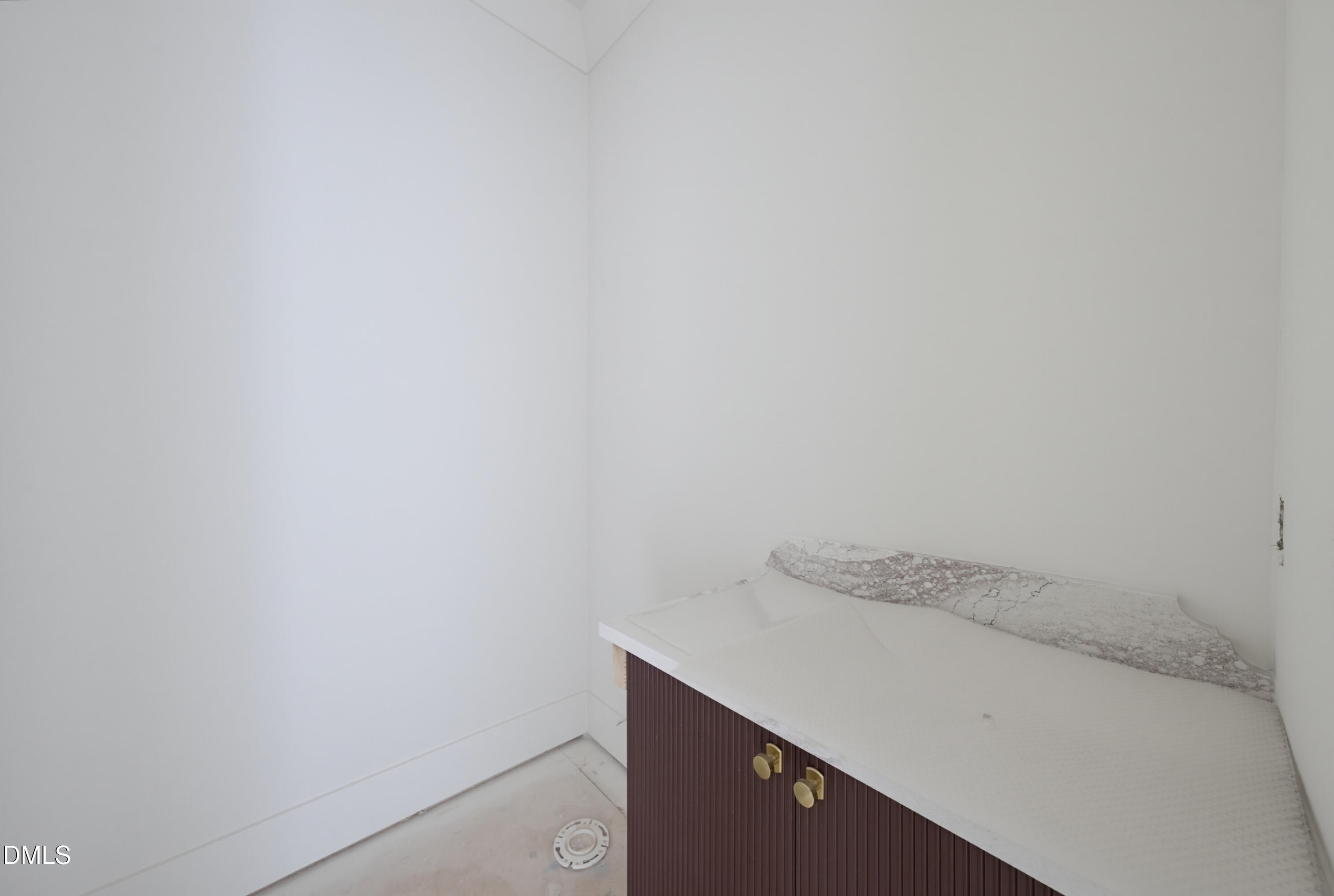 1221 Gunnison Place
