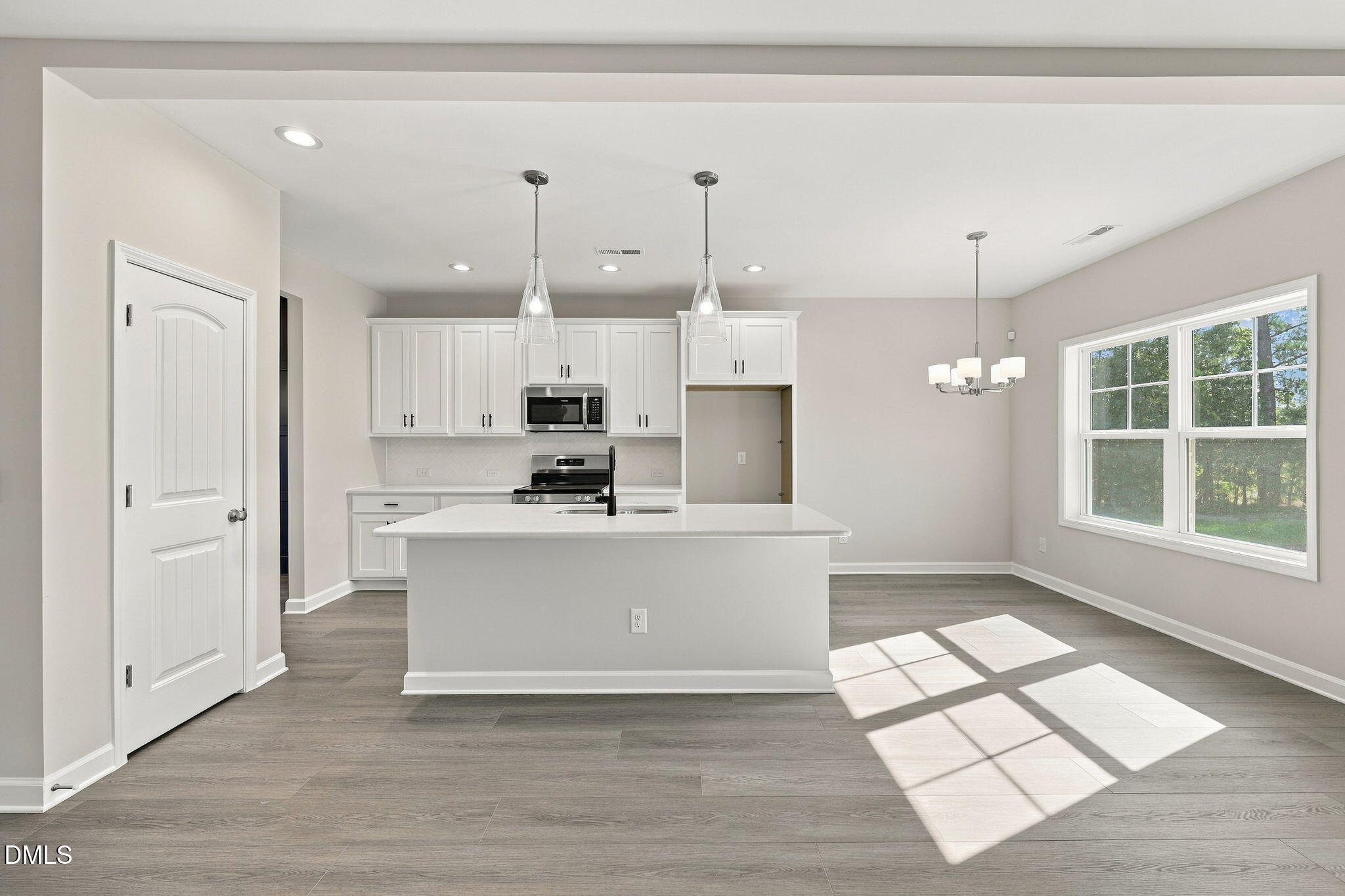 10 Diamond Creek Drive