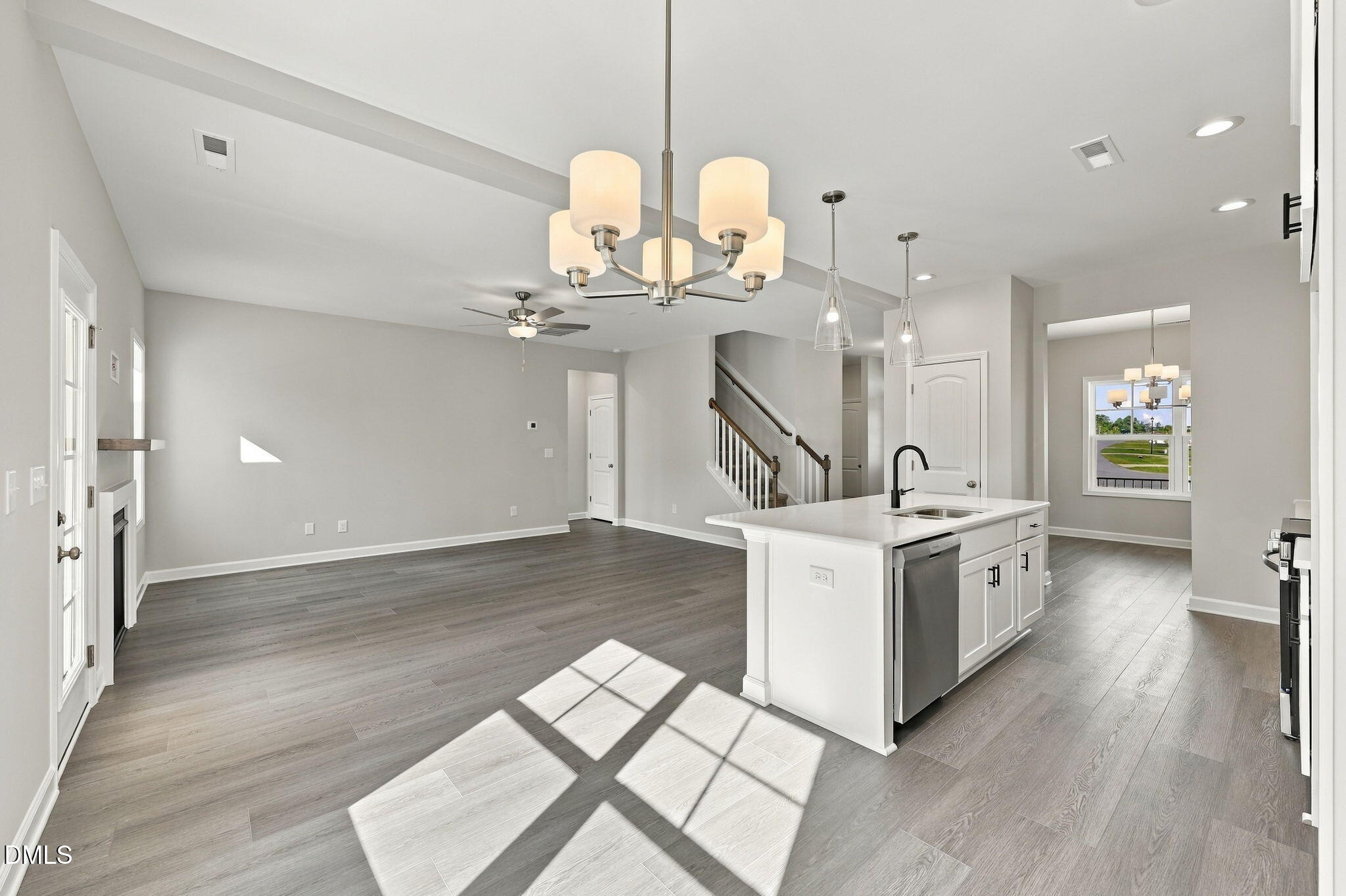 10 Diamond Creek Drive