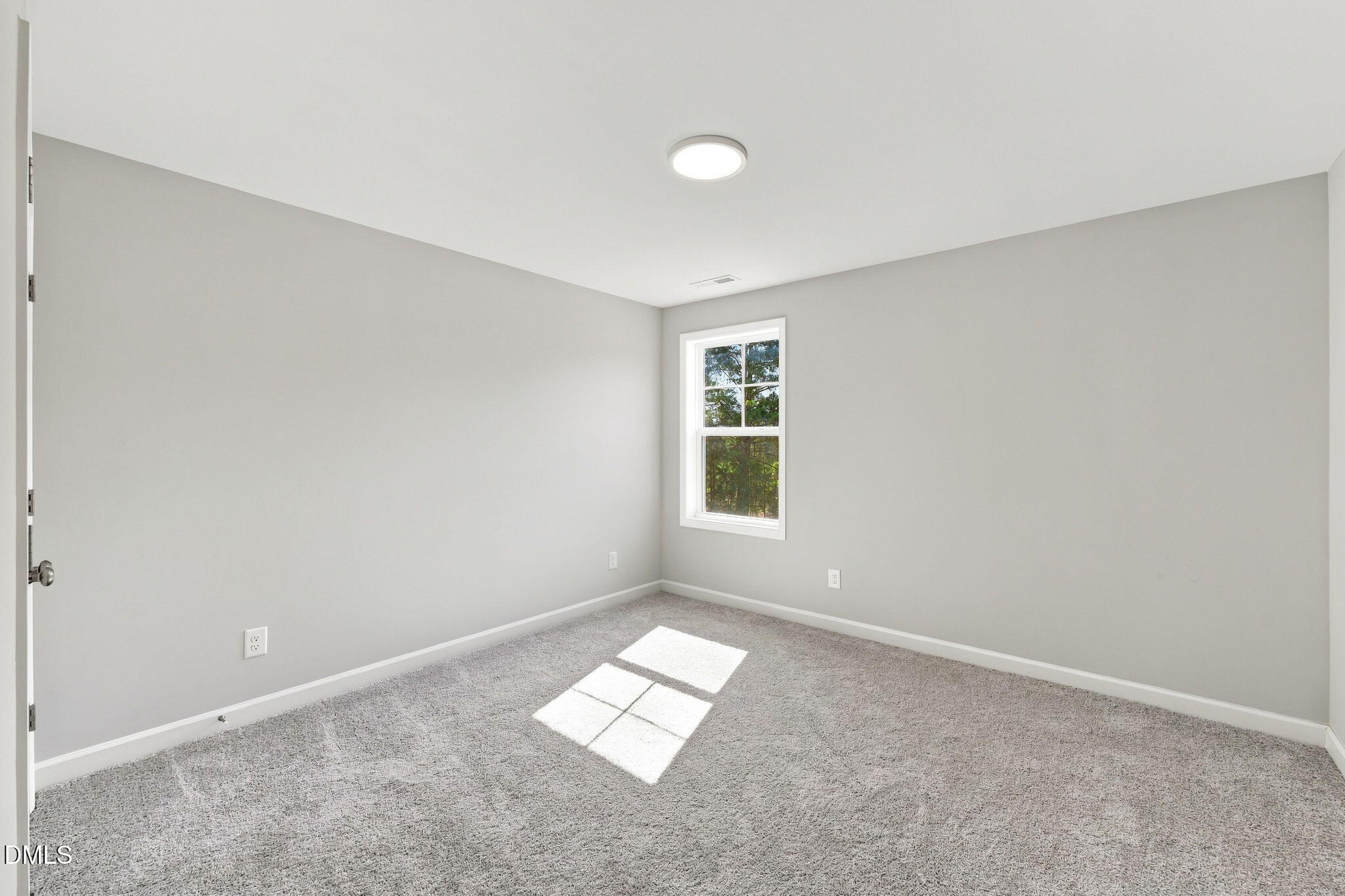 10 Diamond Creek Drive