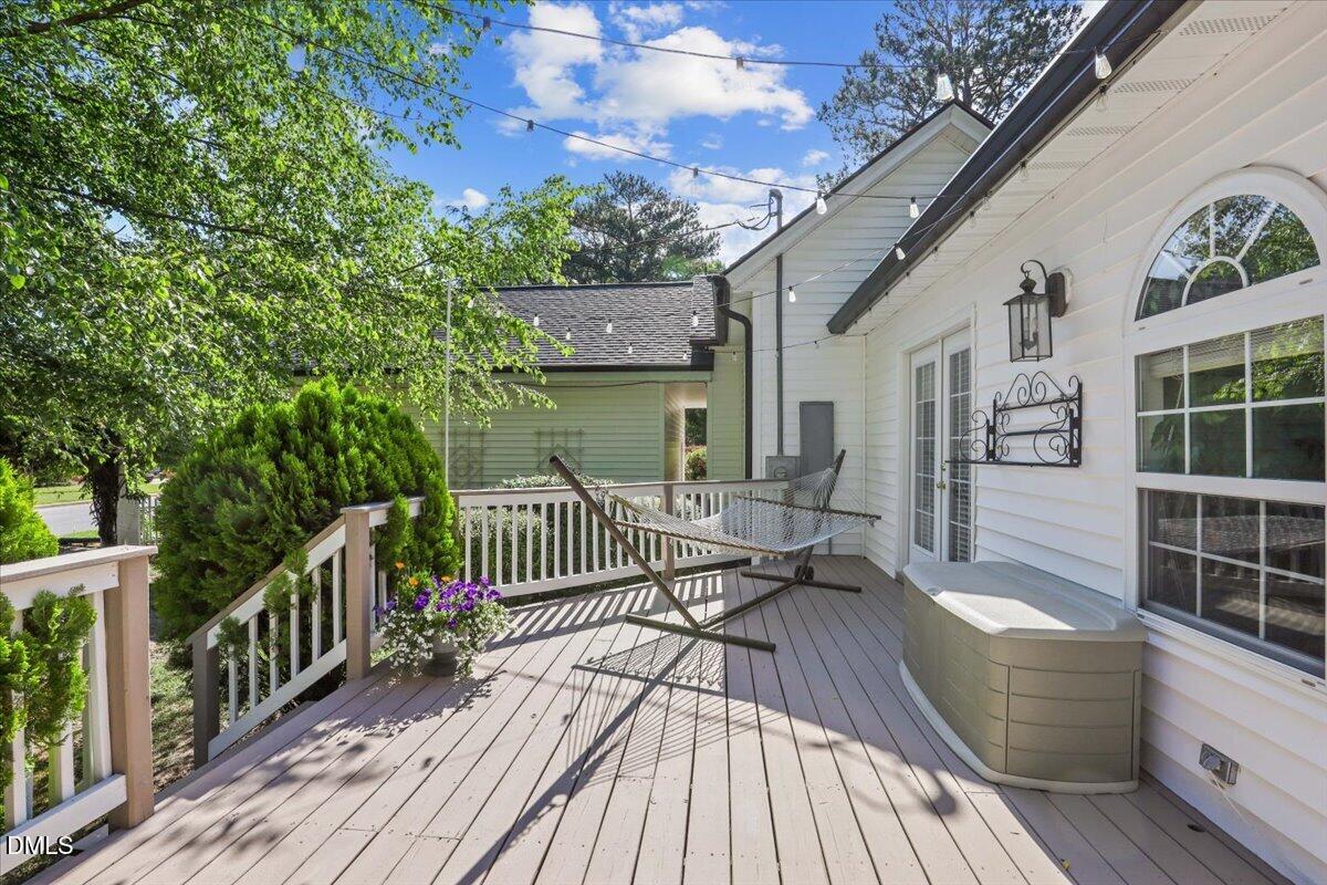 219 N Hollybrook Road
