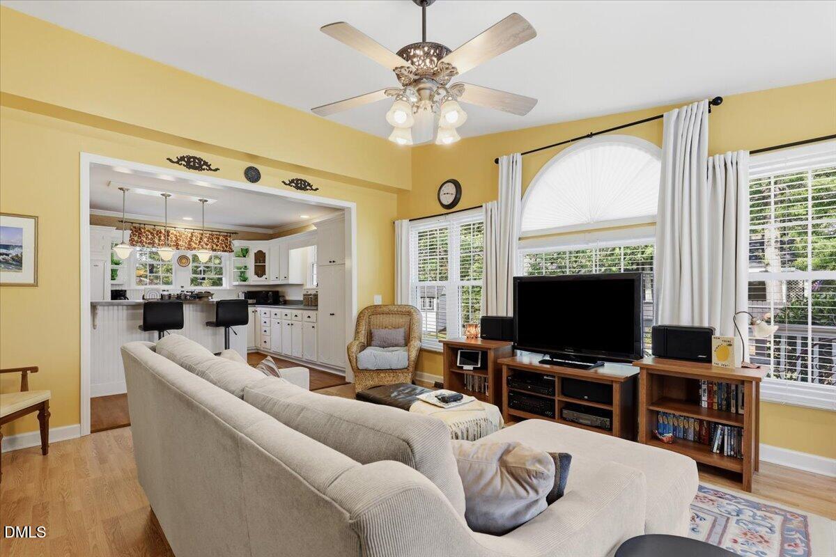 219 N Hollybrook Road