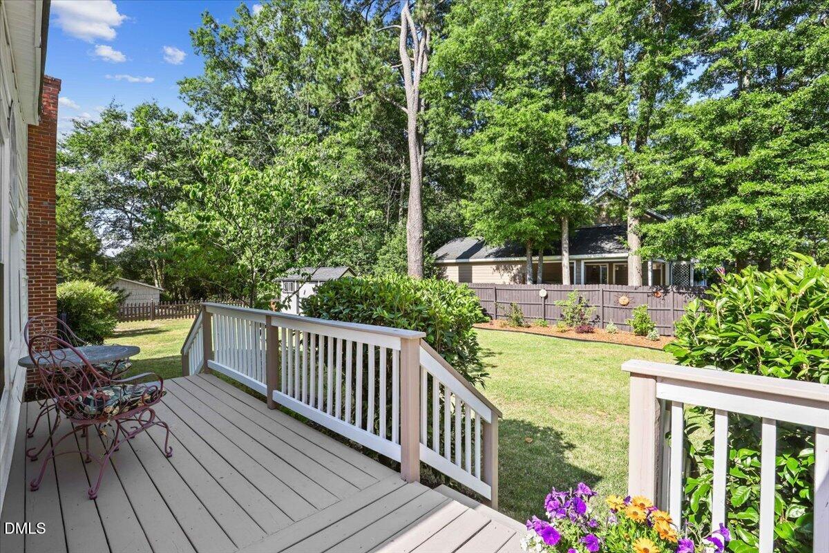 219 N Hollybrook Road