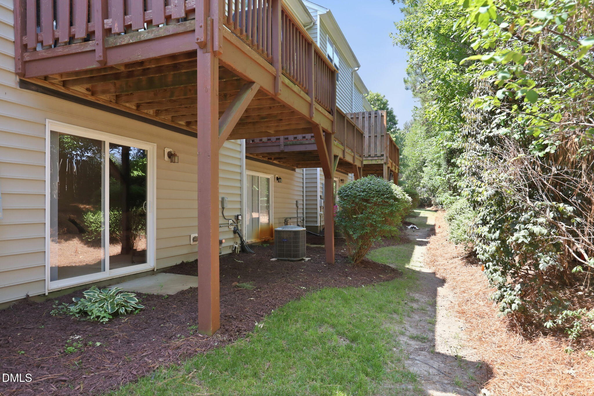 104 Irving Way