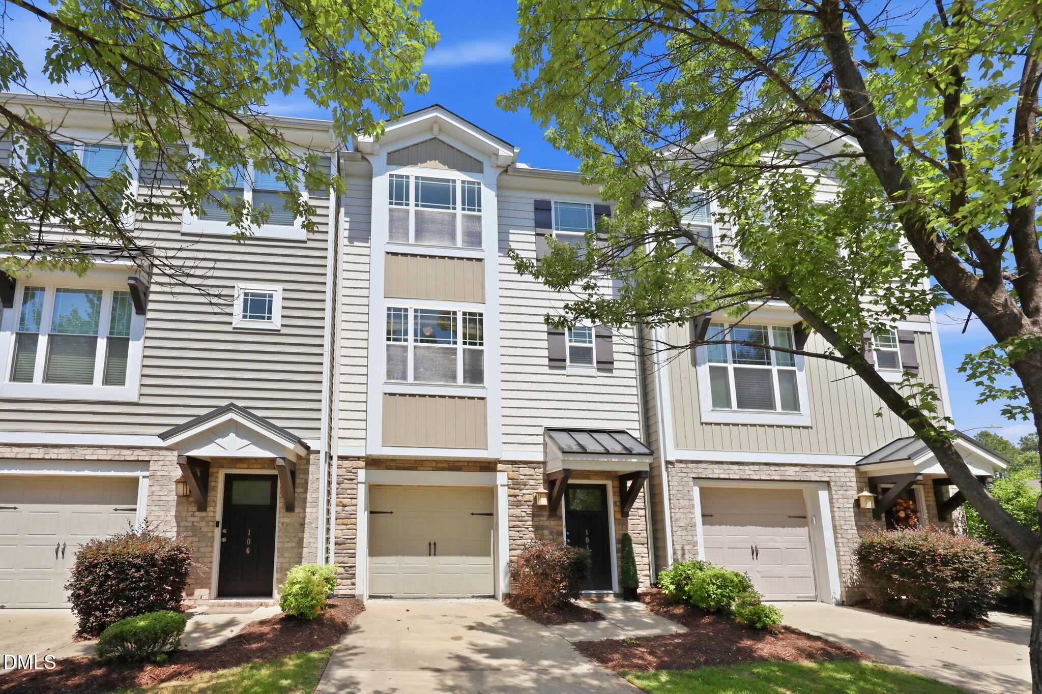 104 Irving Way
