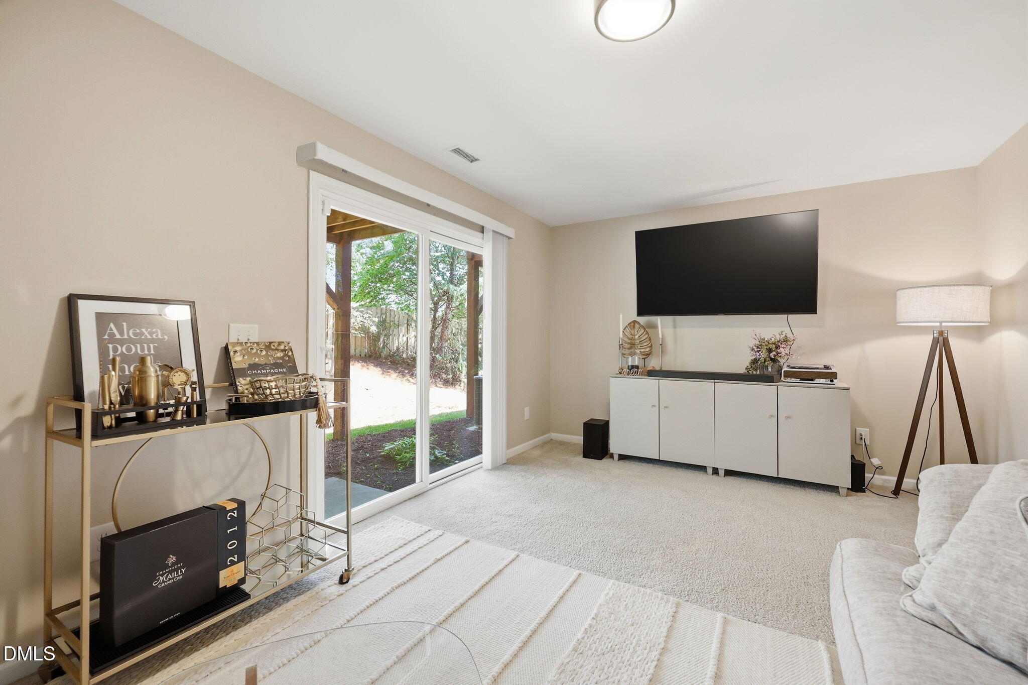 104 Irving Way