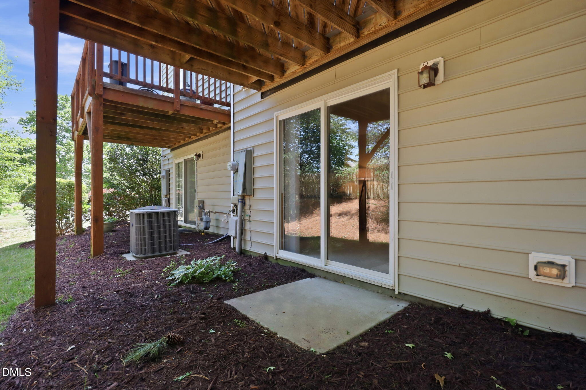 104 Irving Way