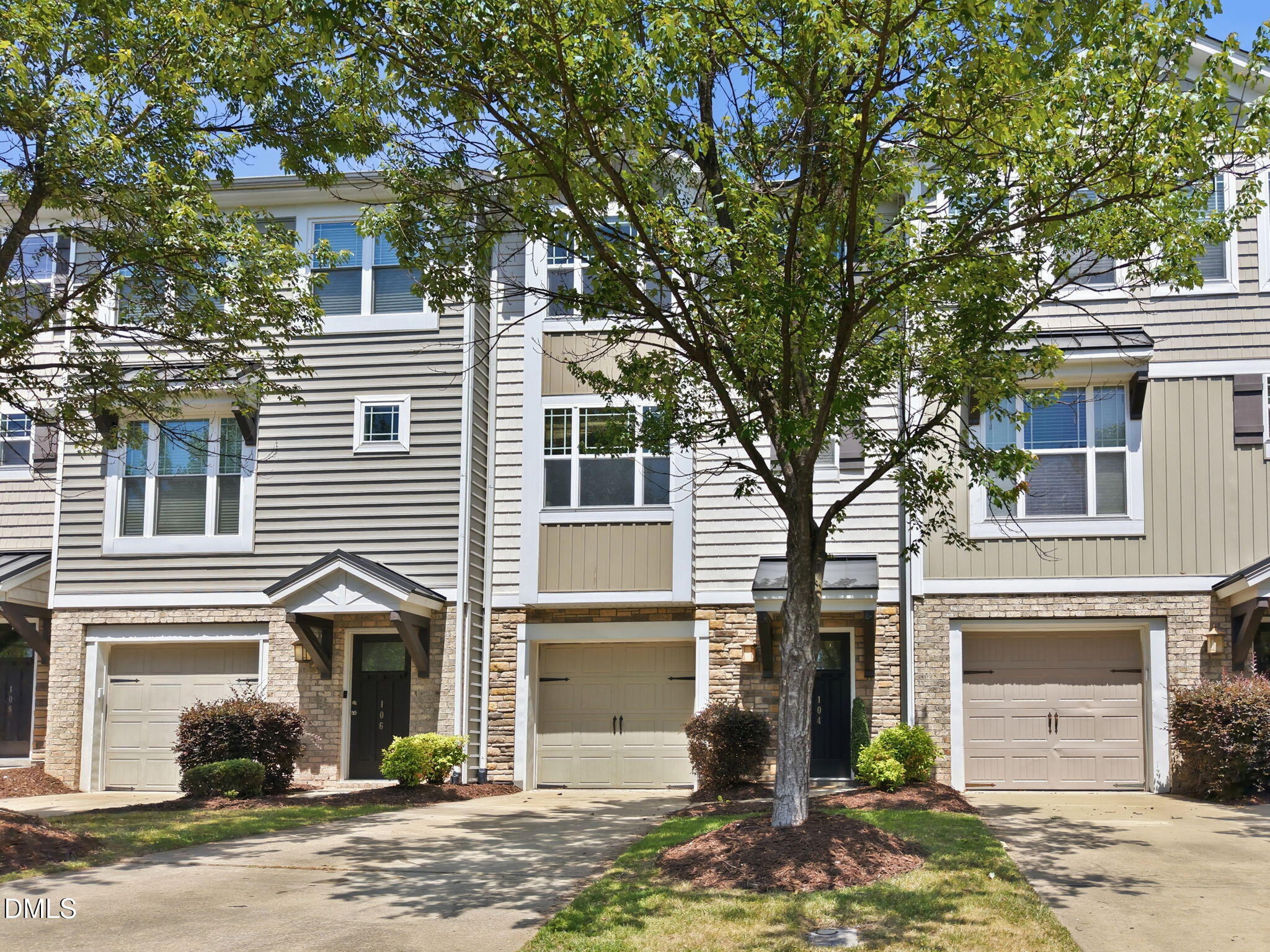 104 Irving Way