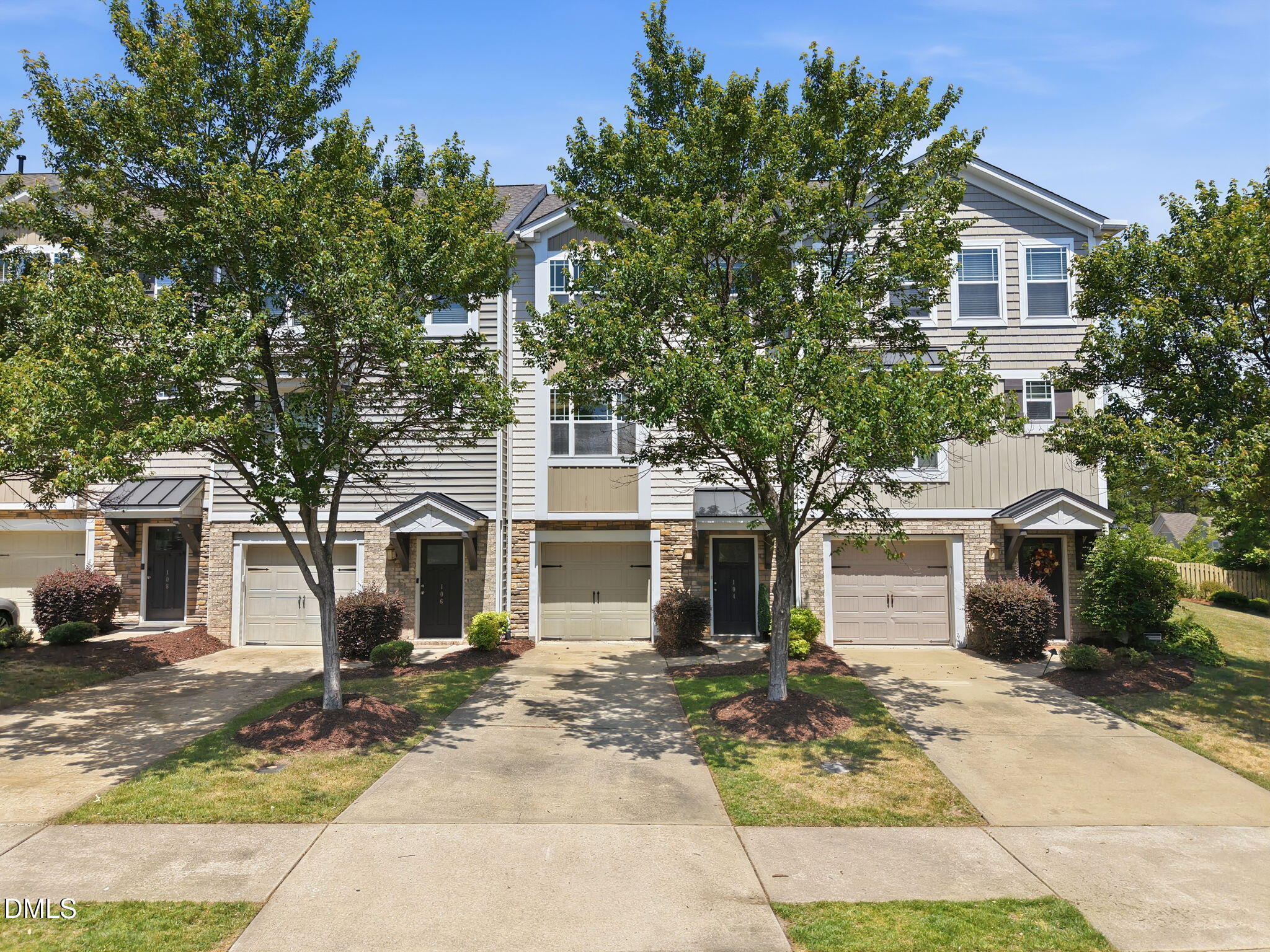 104 Irving Way
