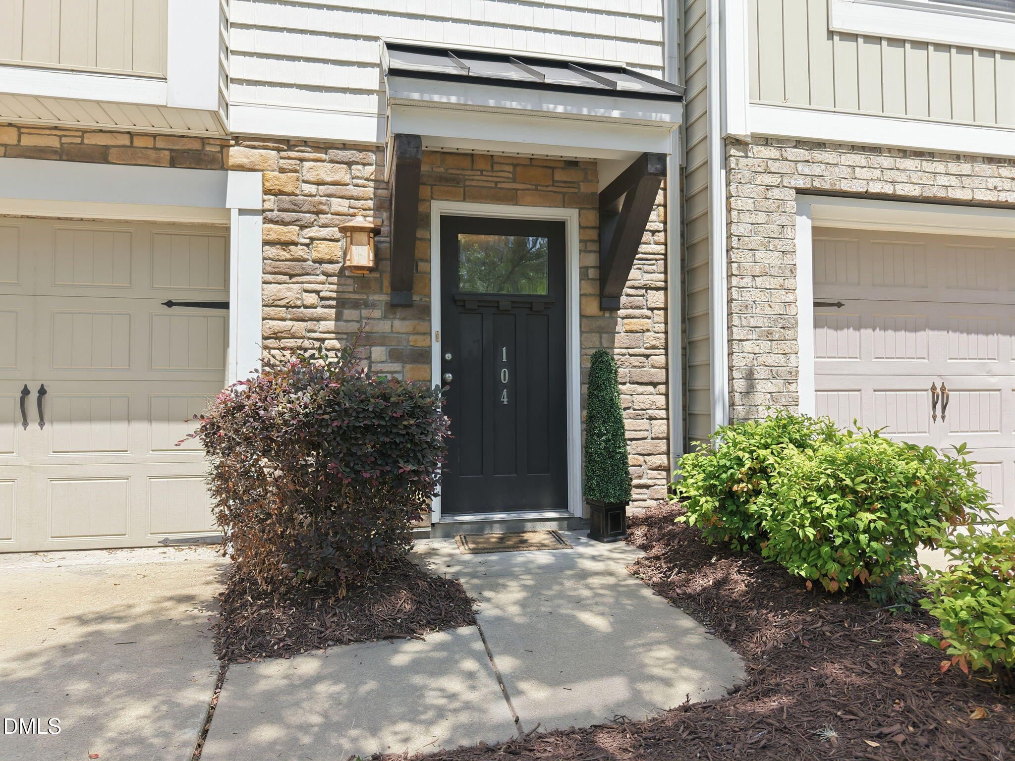 104 Irving Way
