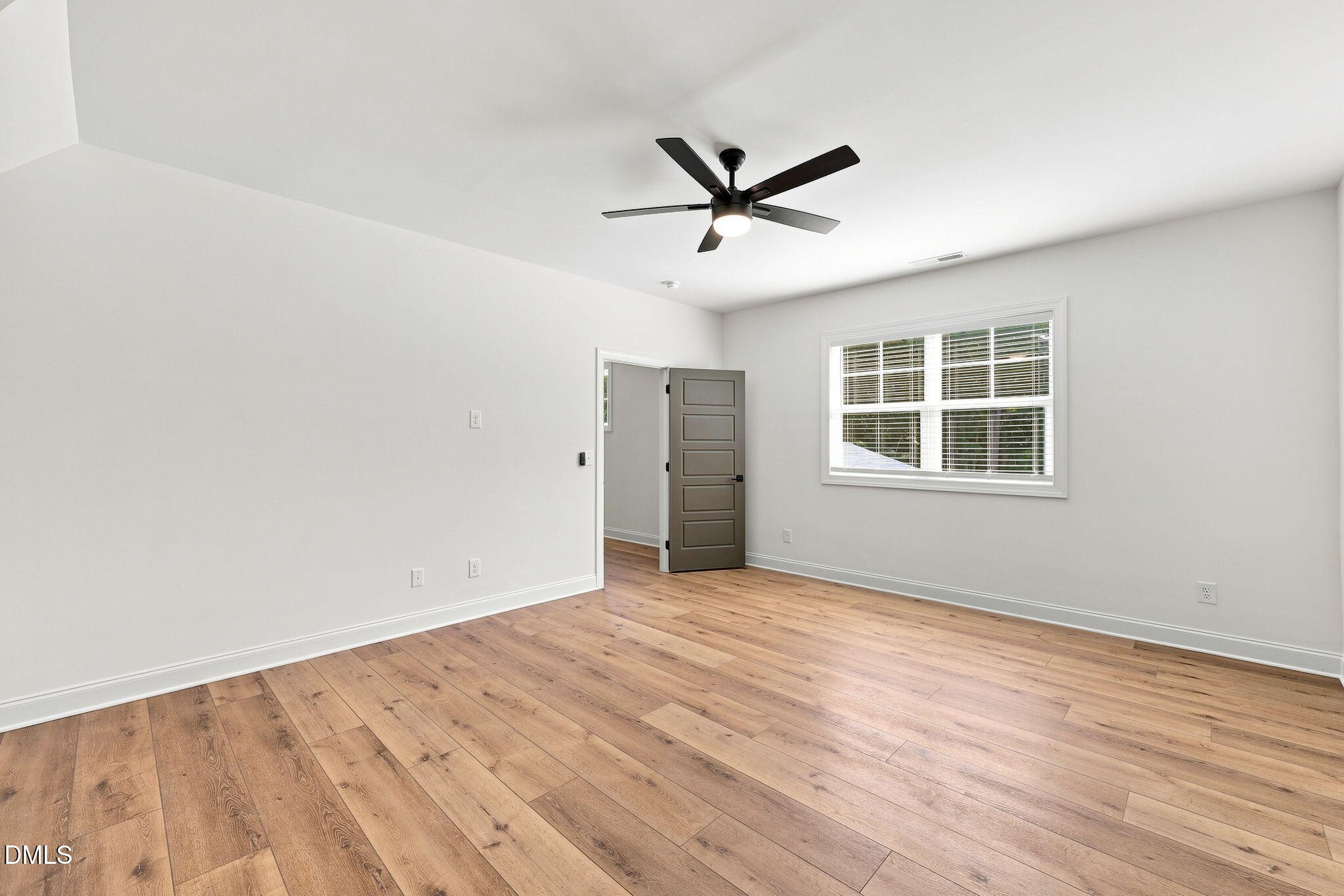 5317 Asher Woods