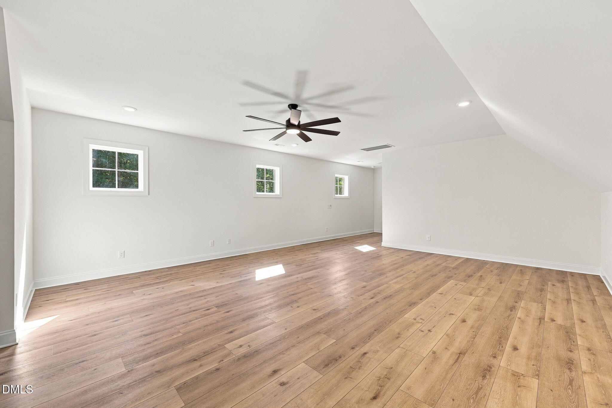 5317 Asher Woods