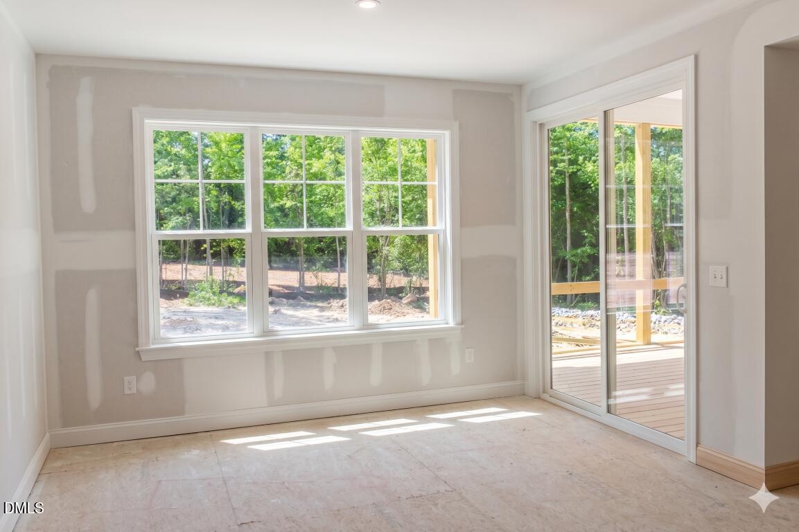 5317 Asher Woods