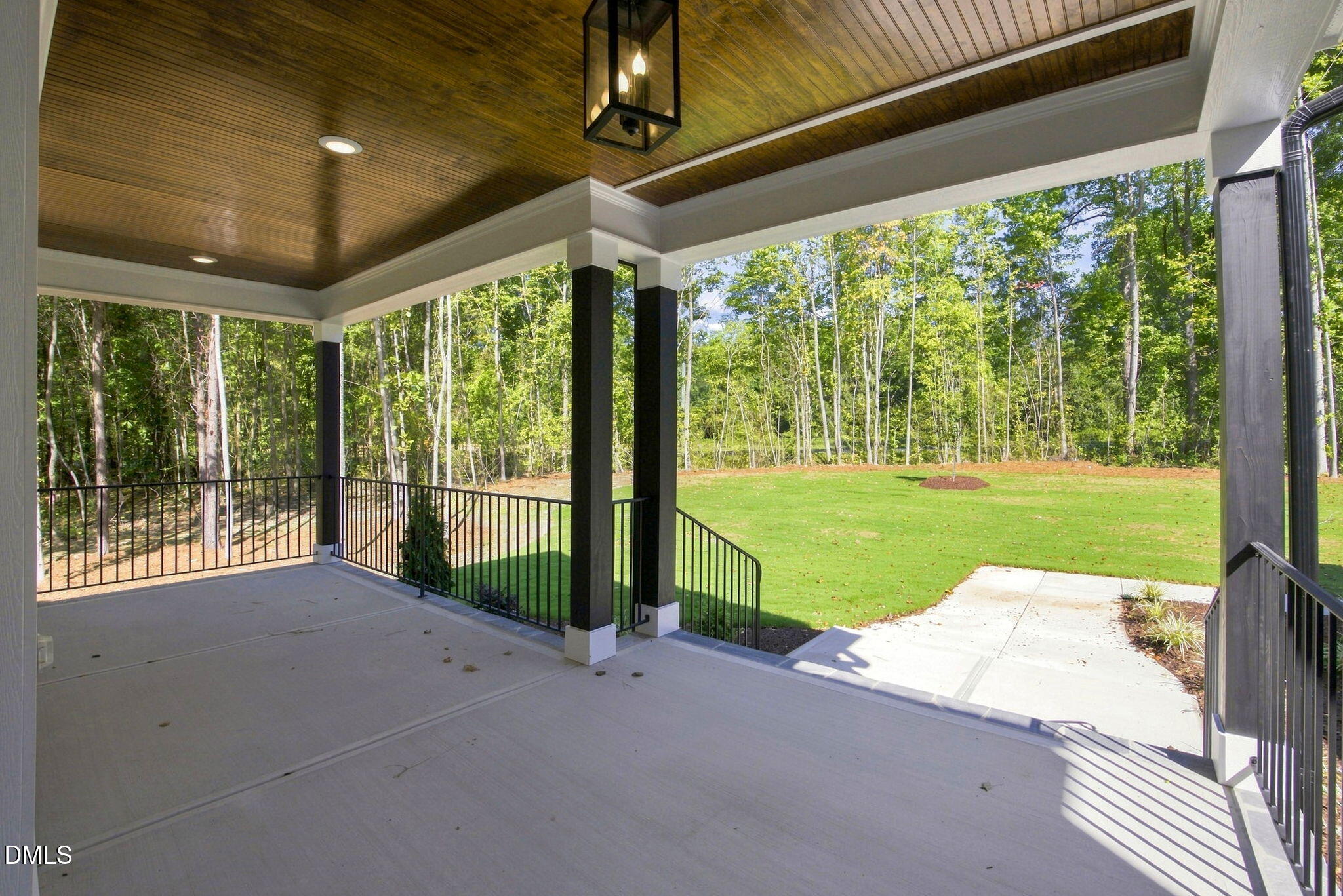 5317 Asher Woods