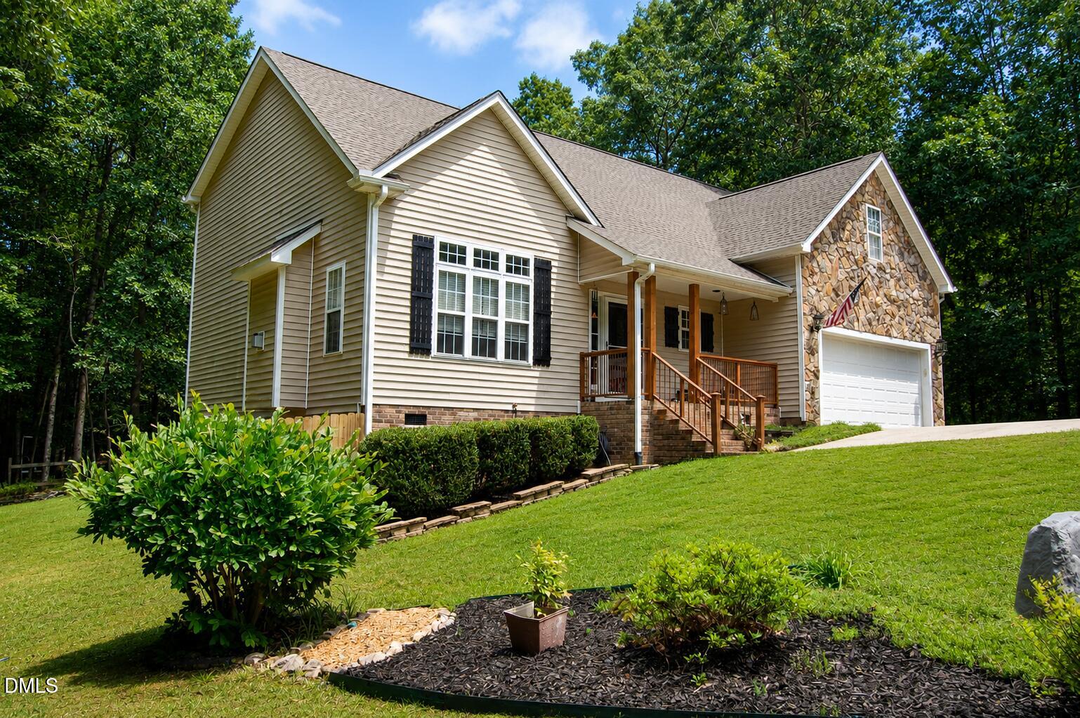3703 Dillon Lane