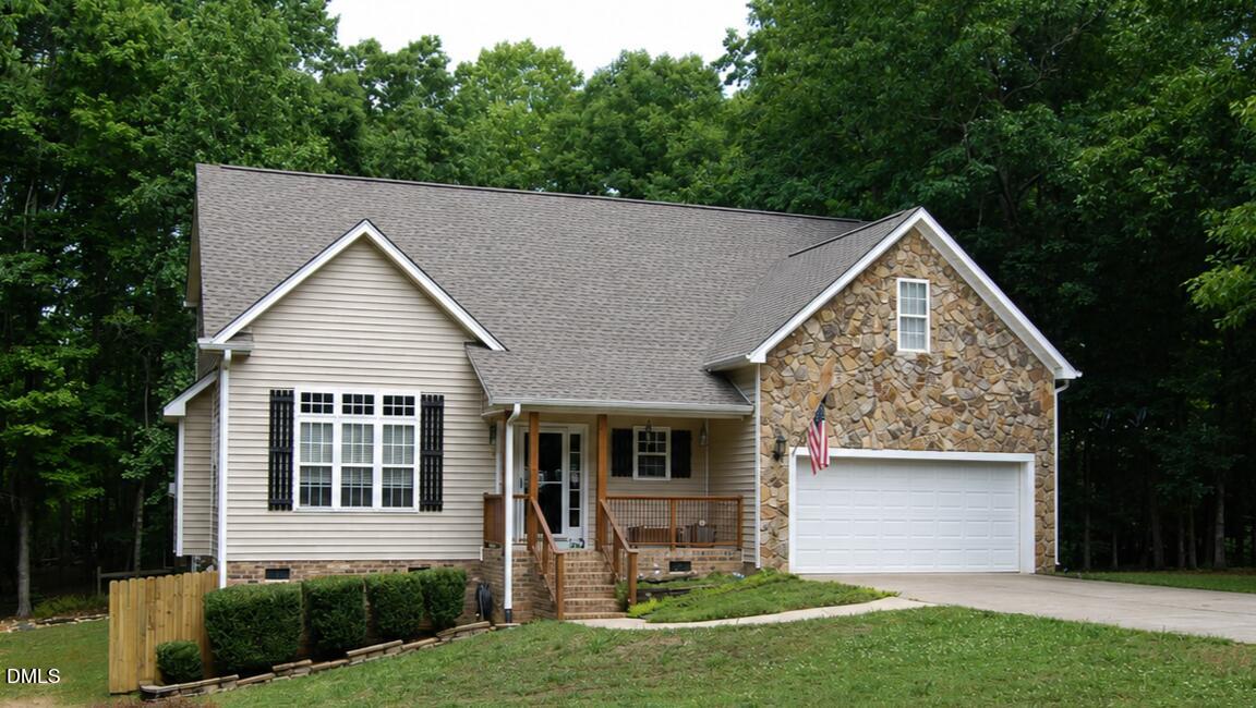 3703 Dillon Lane
