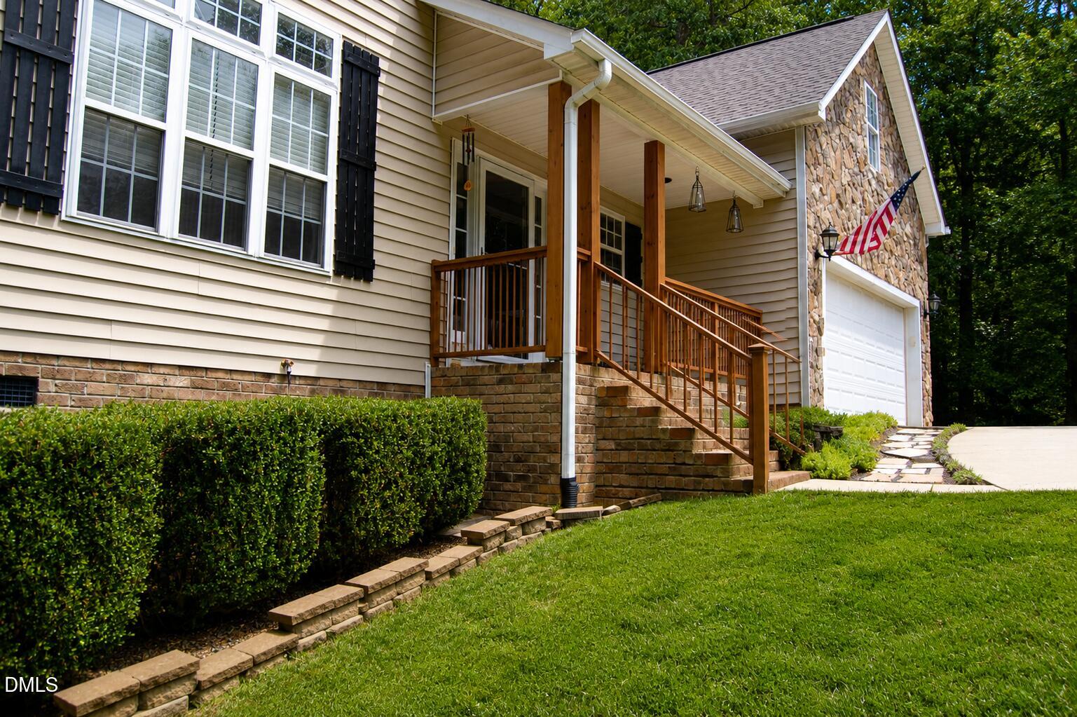3703 Dillon Lane