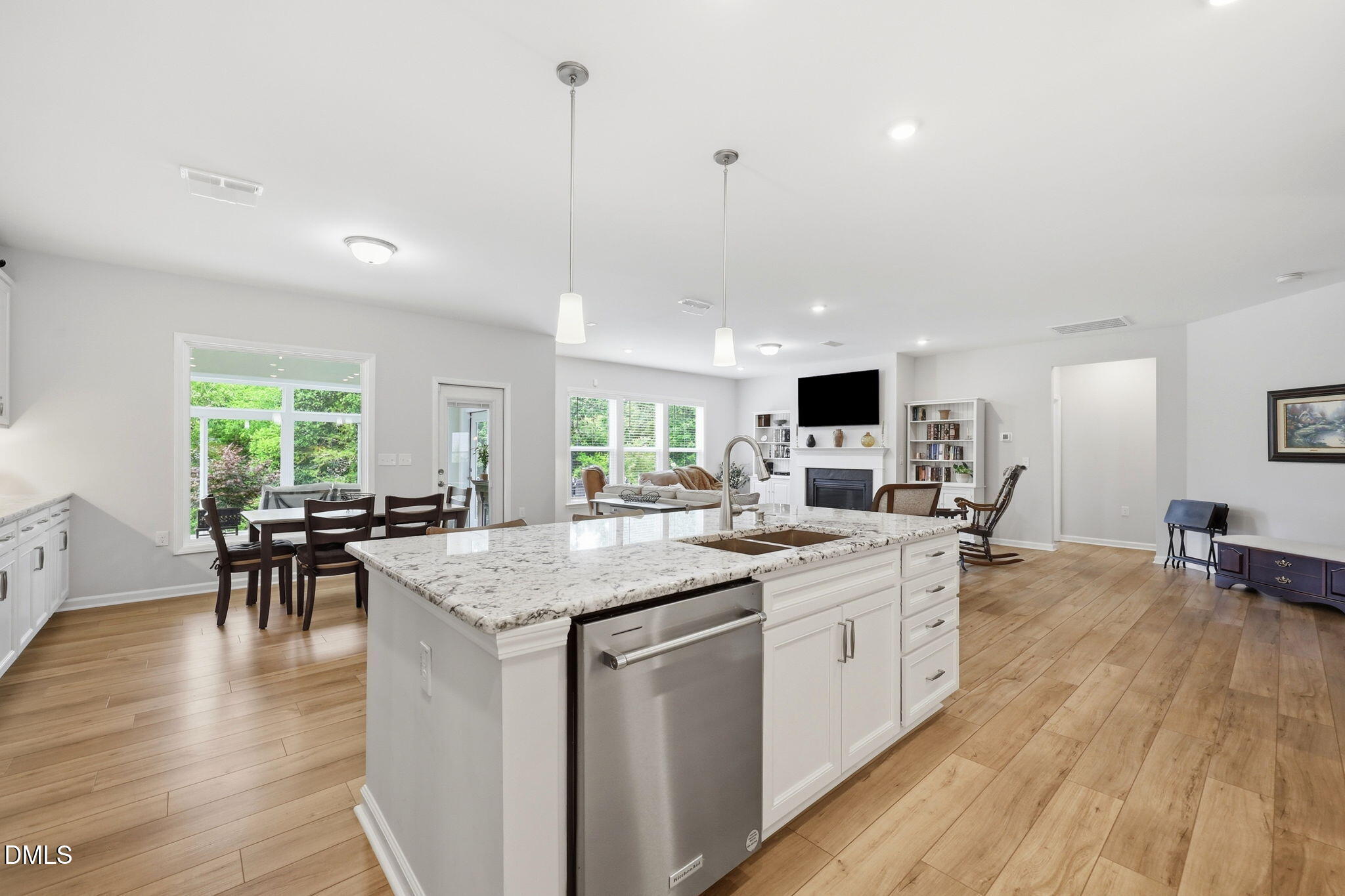 453 Heritage Regency Drive