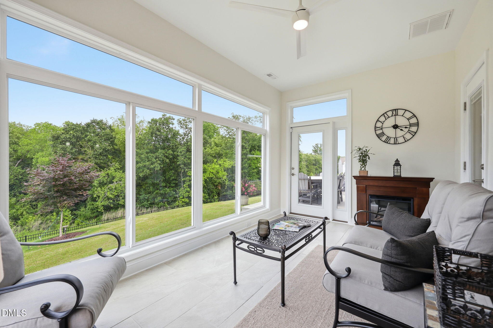453 Heritage Regency Drive