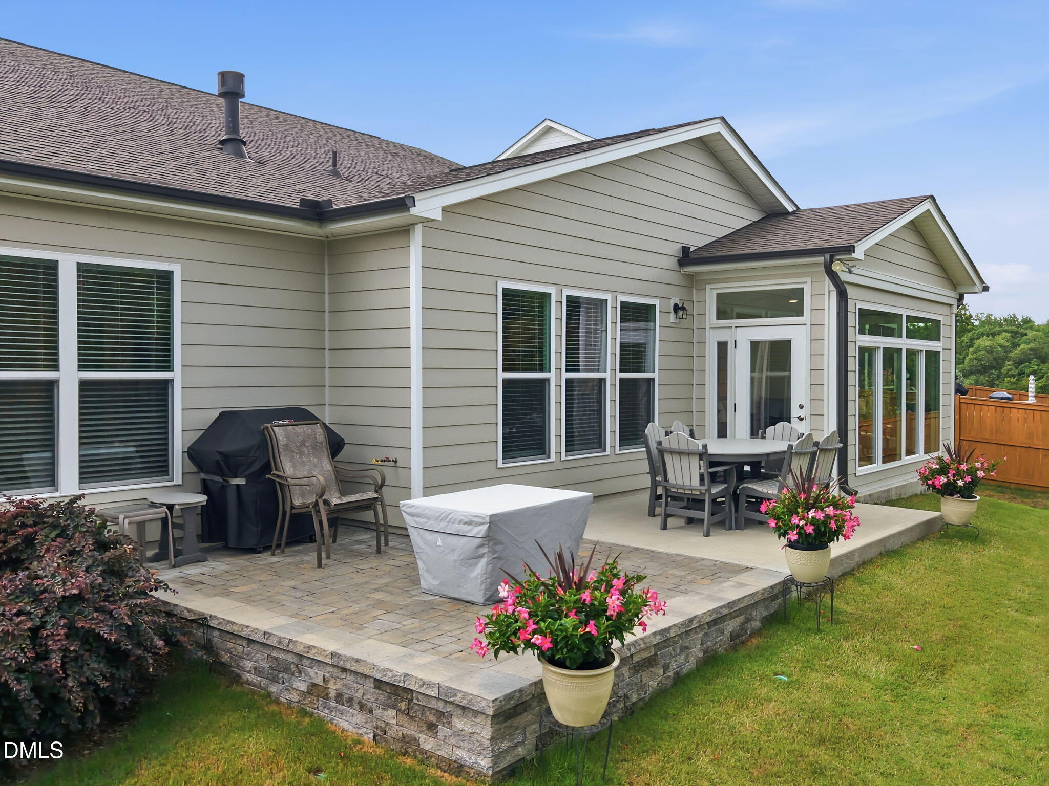 453 Heritage Regency Drive