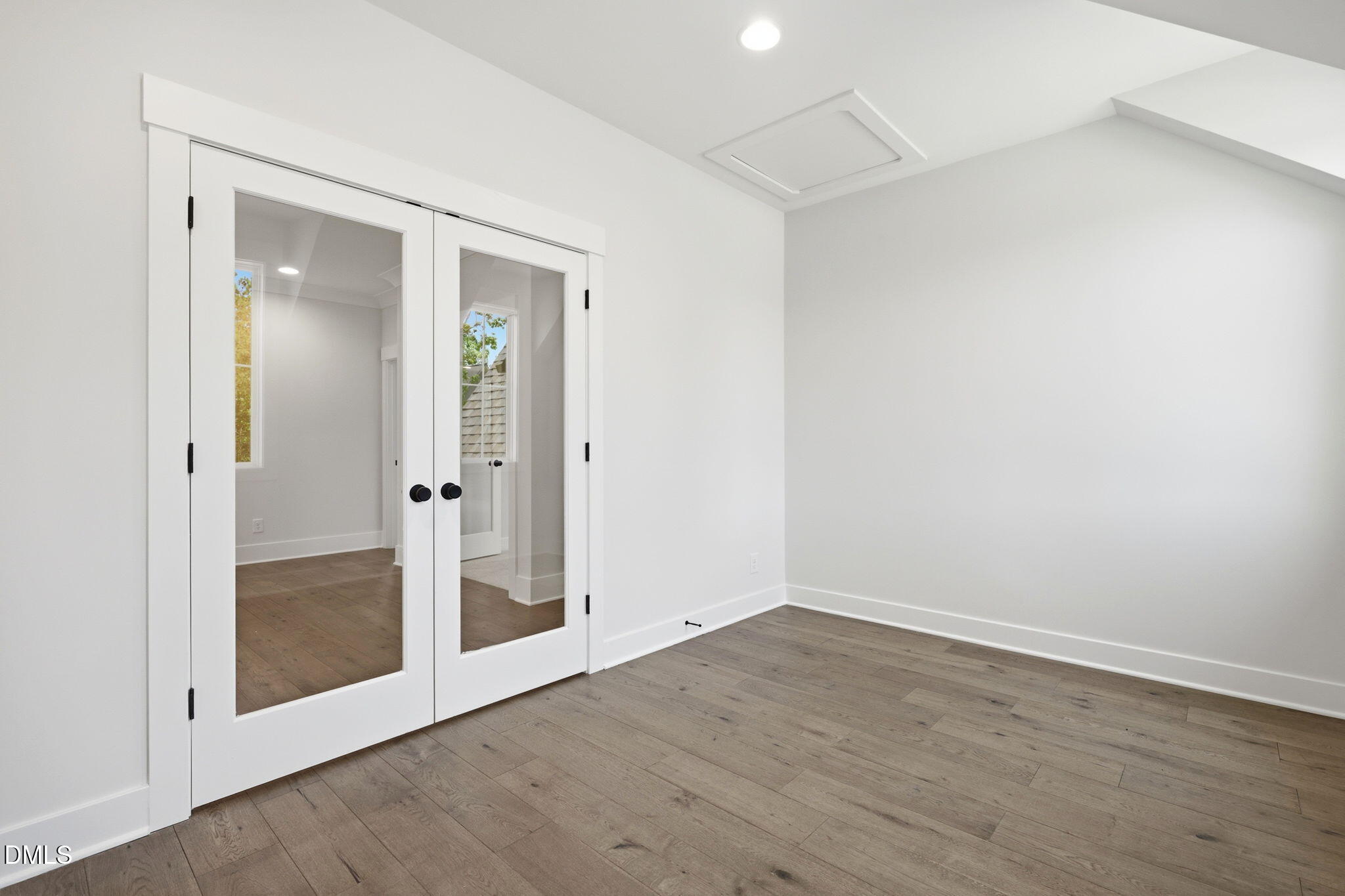 80 Spanish Oak Drive