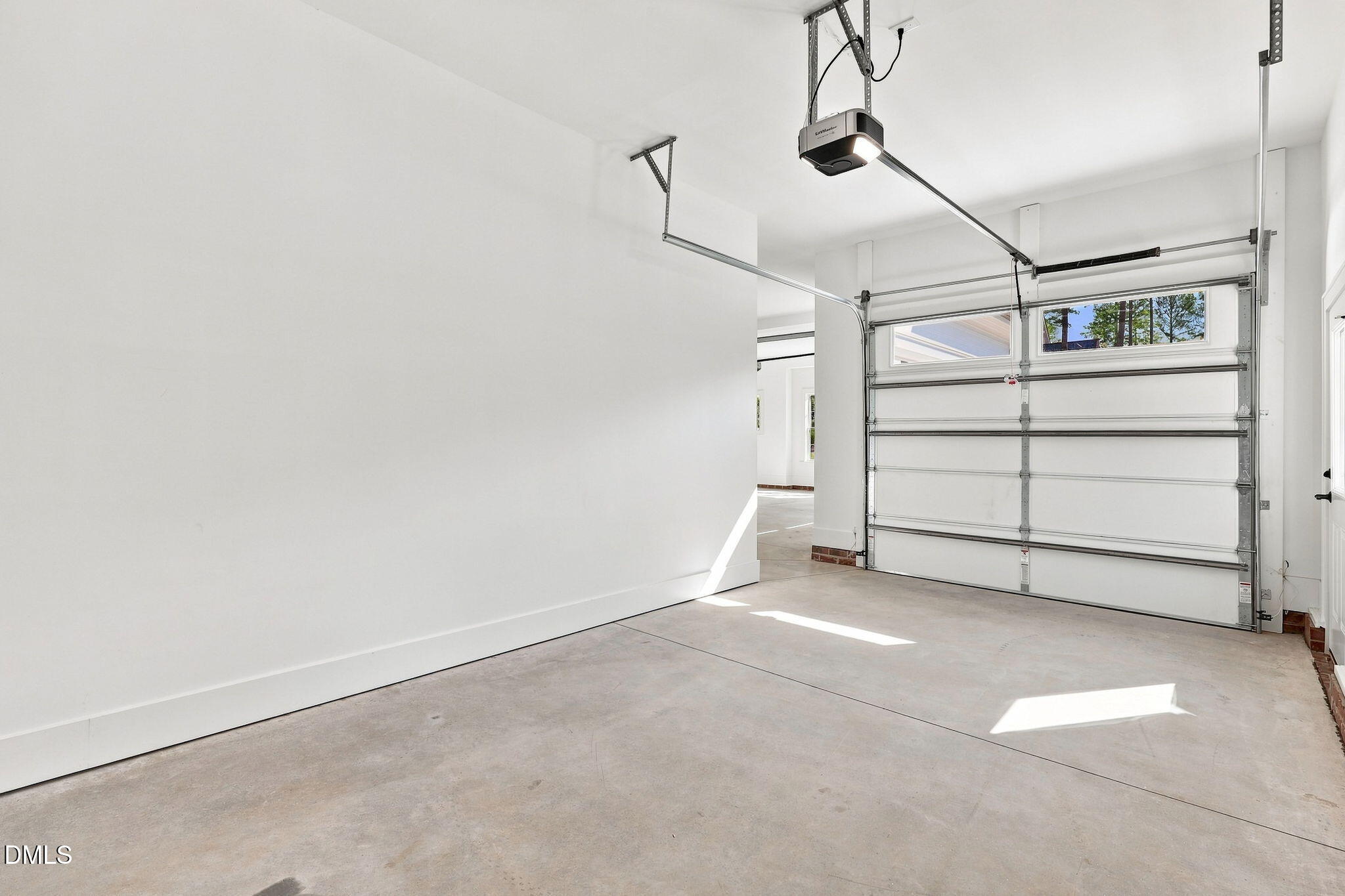 7809 Ailesbury Road