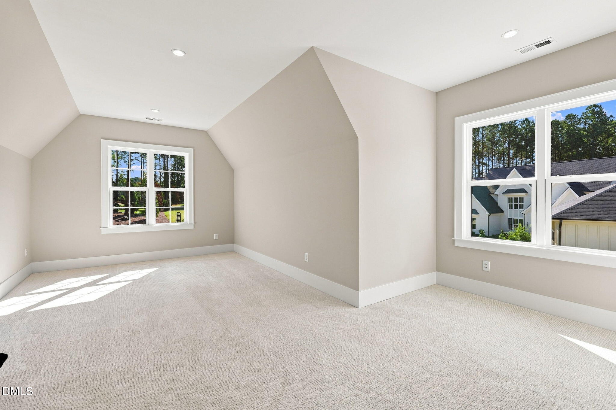 7809 Ailesbury Road