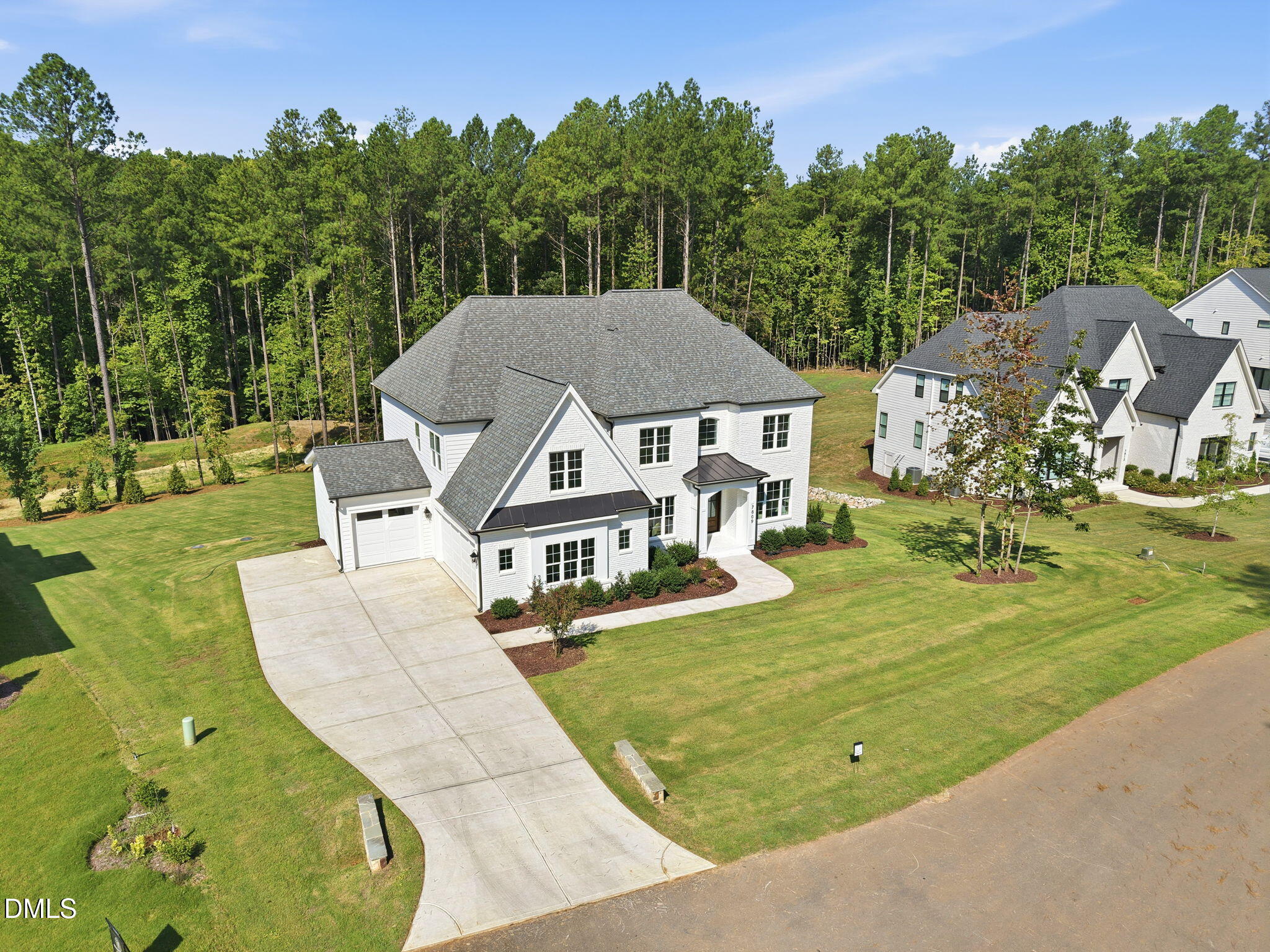 7809 Ailesbury Road