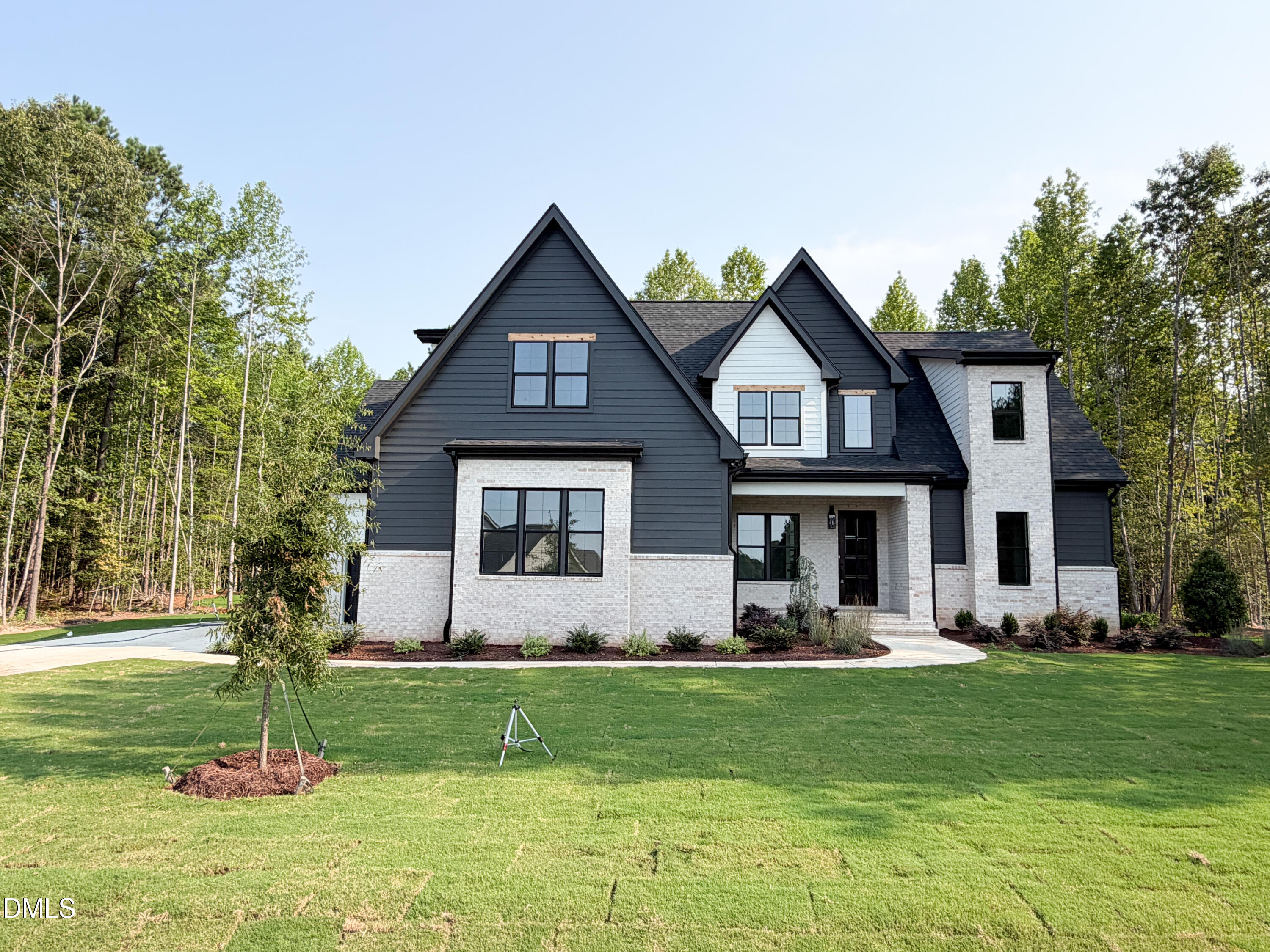 2453 Rosslare Mews Lane