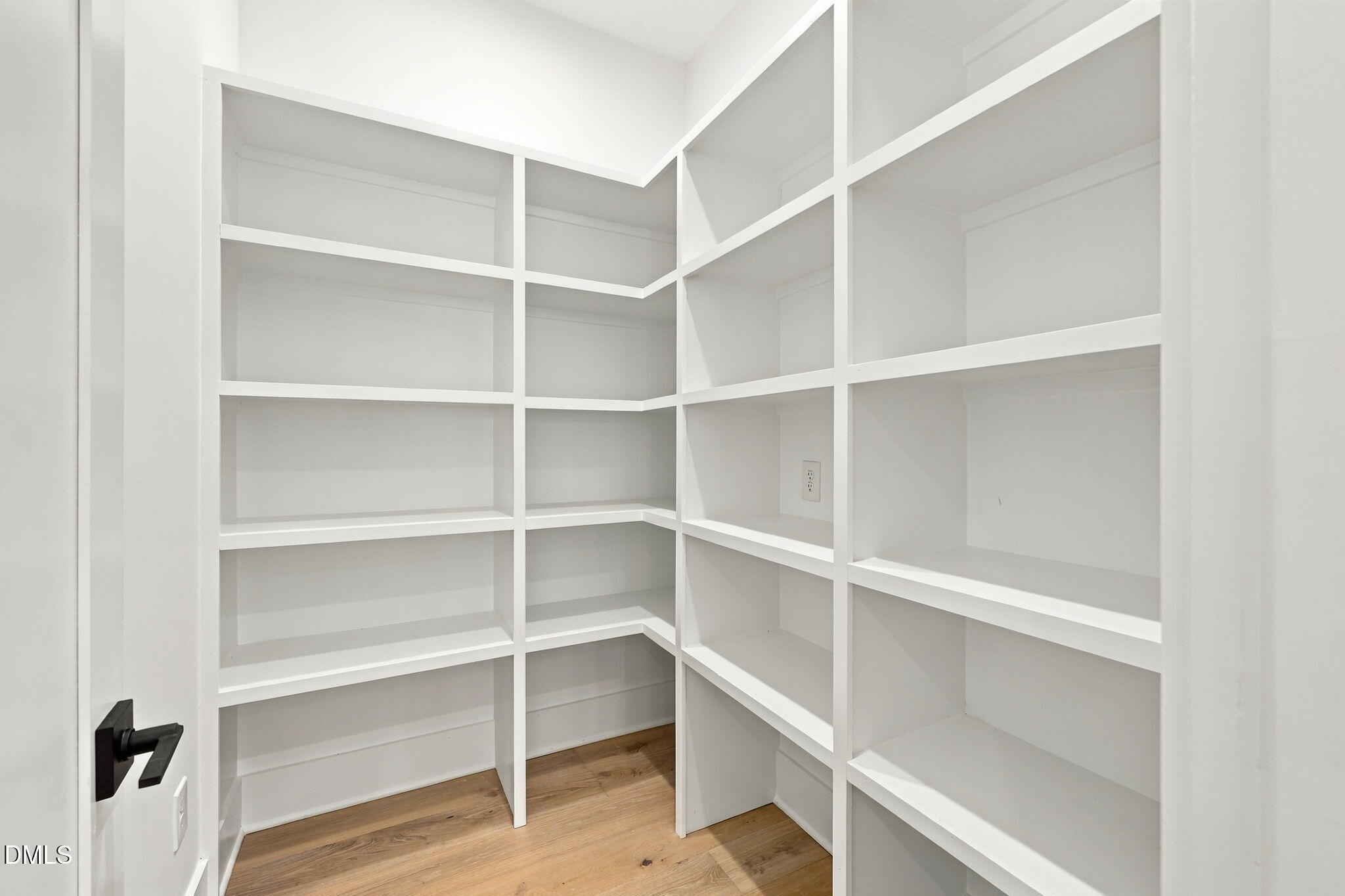 2453 Rosslare Mews Lane