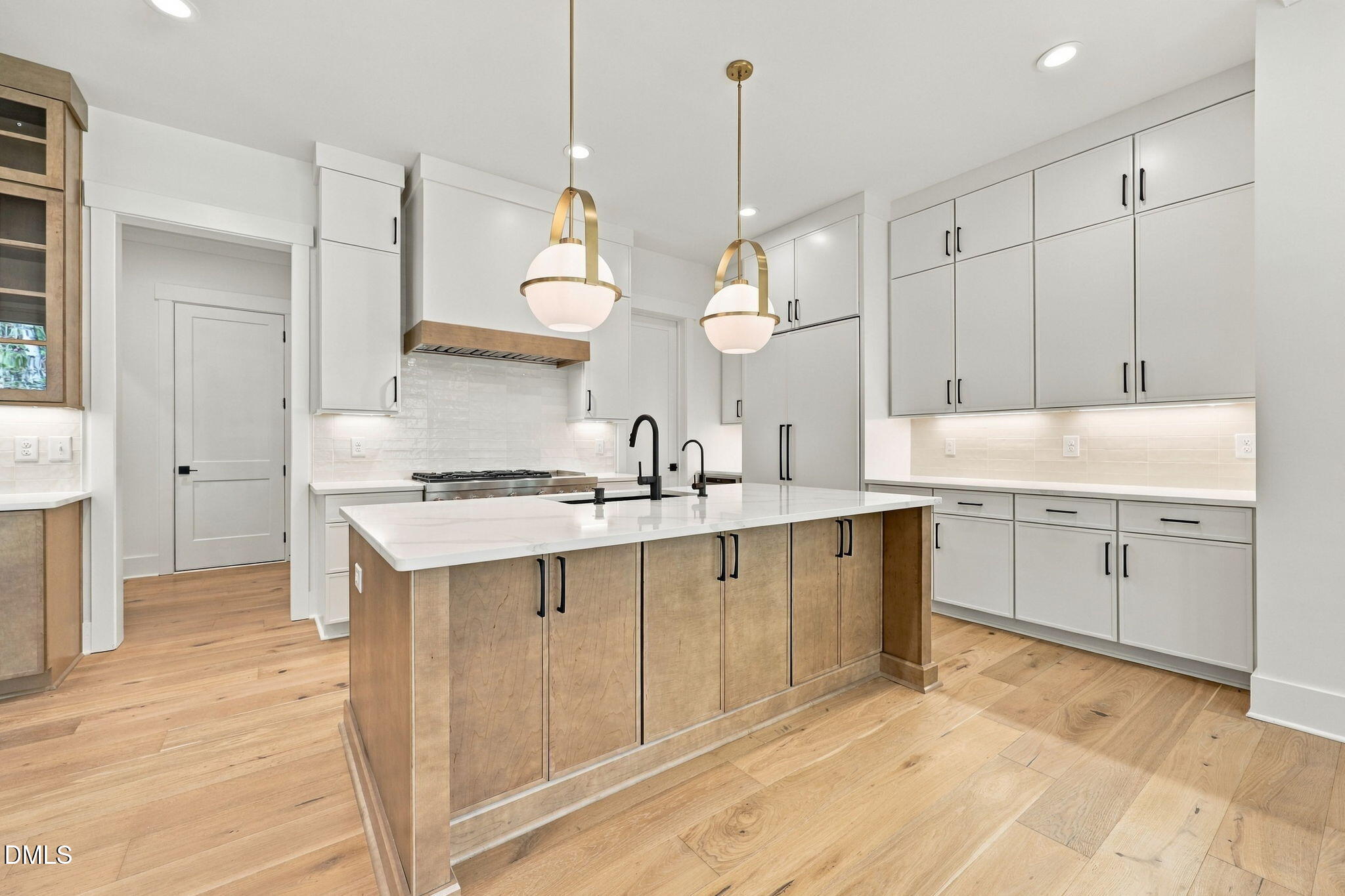 2453 Rosslare Mews Lane