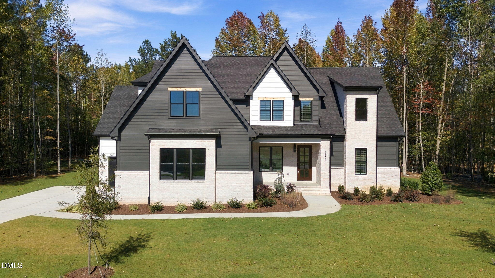 2453 Rosslare Mews Lane