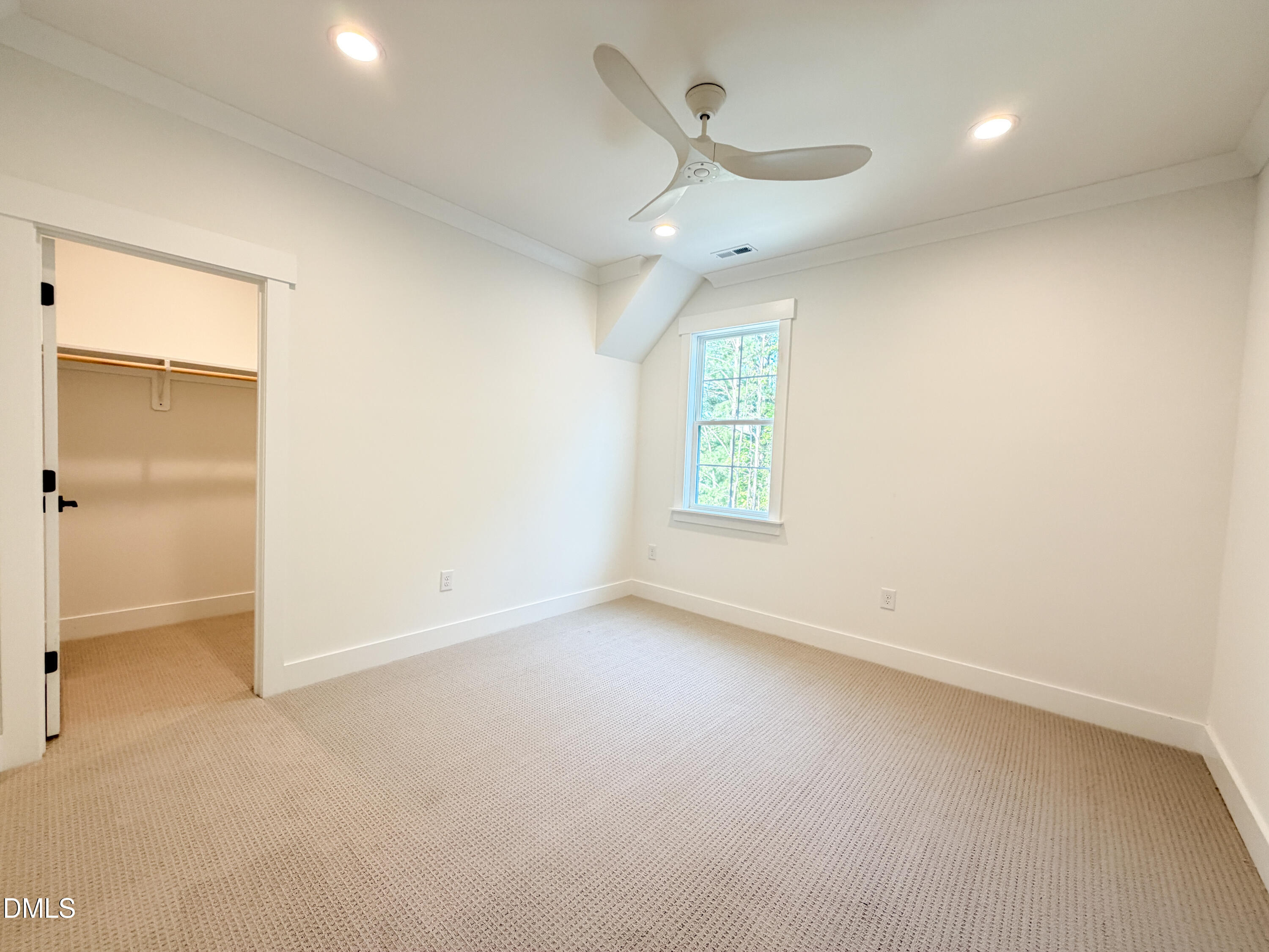 2453 Rosslare Mews Lane