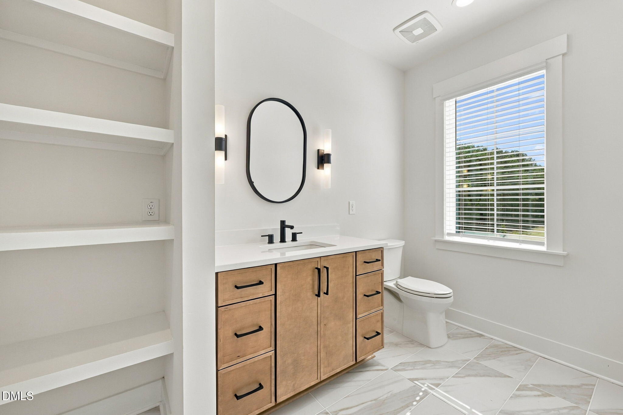 2453 Rosslare Mews Lane