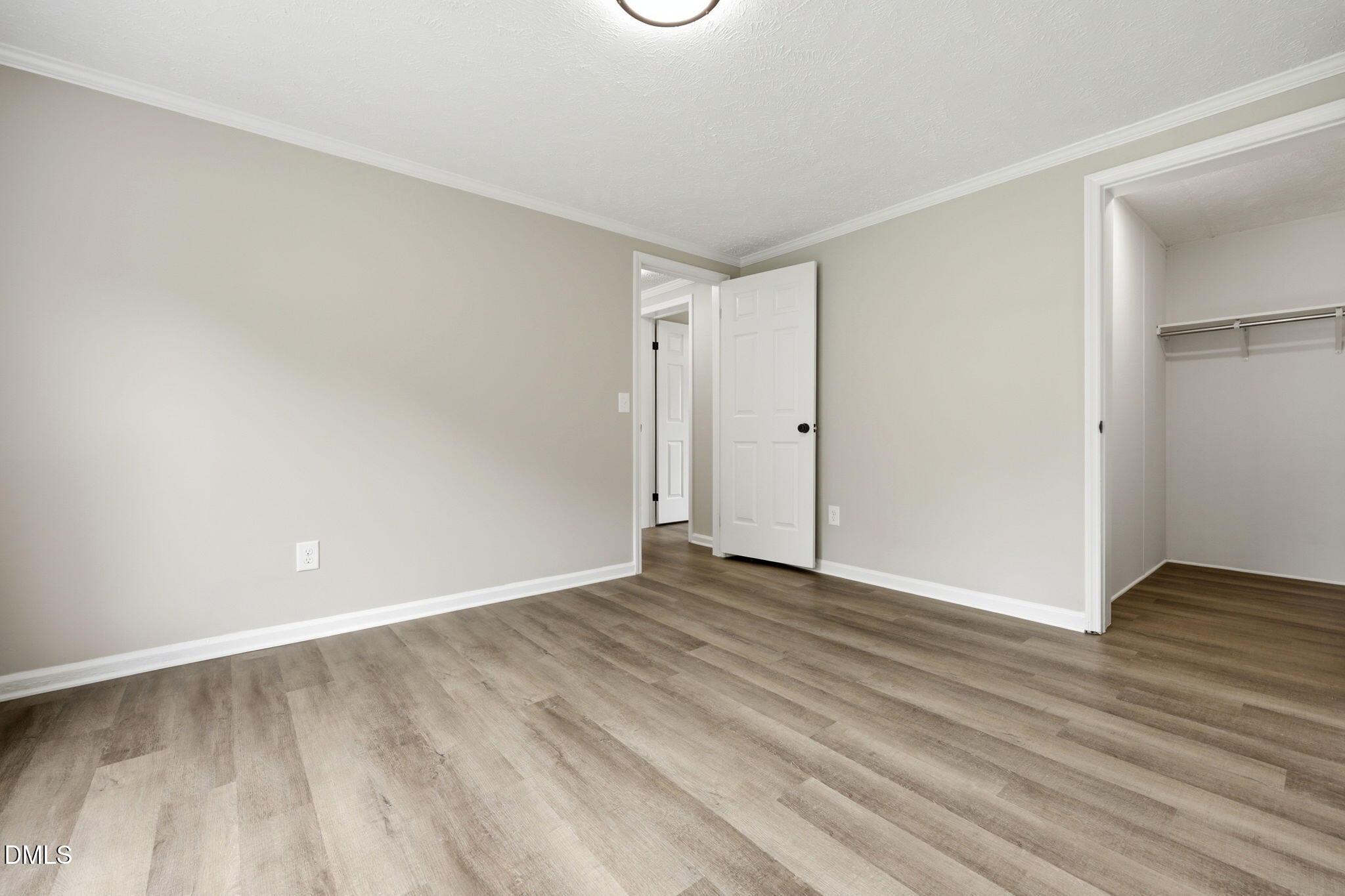 102 Pineview Drive