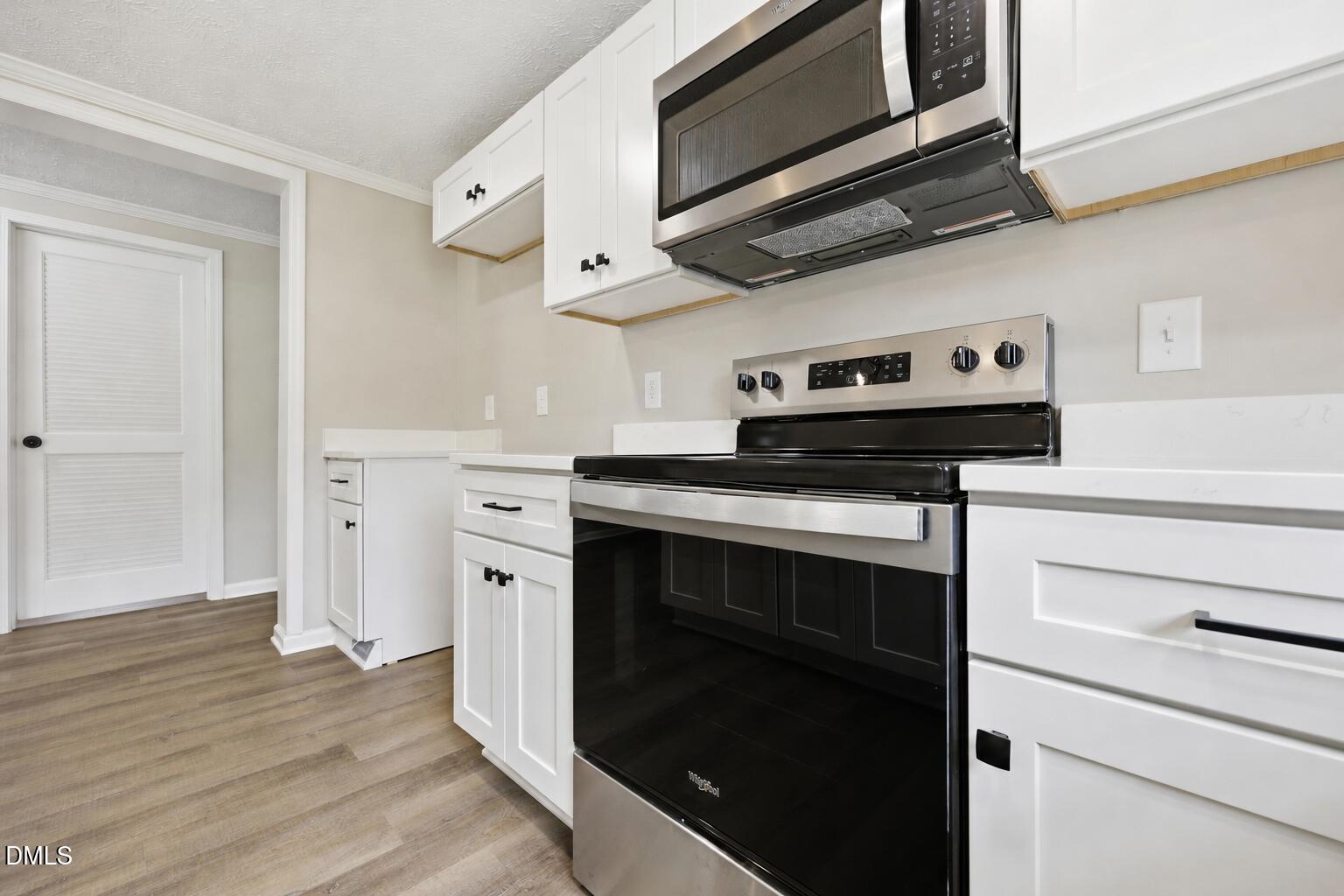 102 Pineview Drive