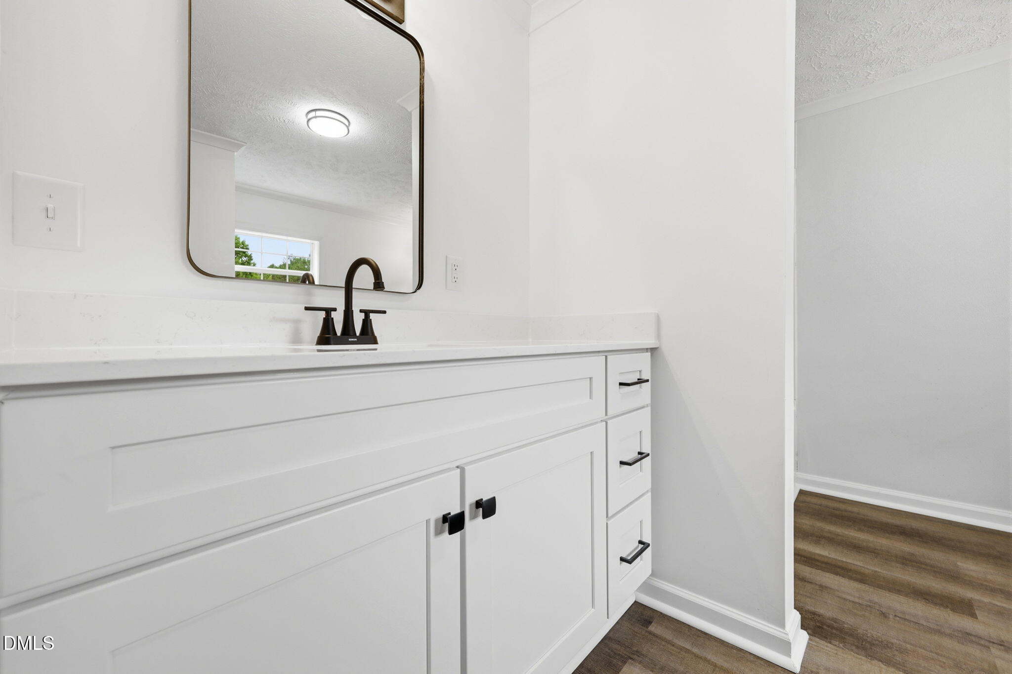 102 Pineview Drive