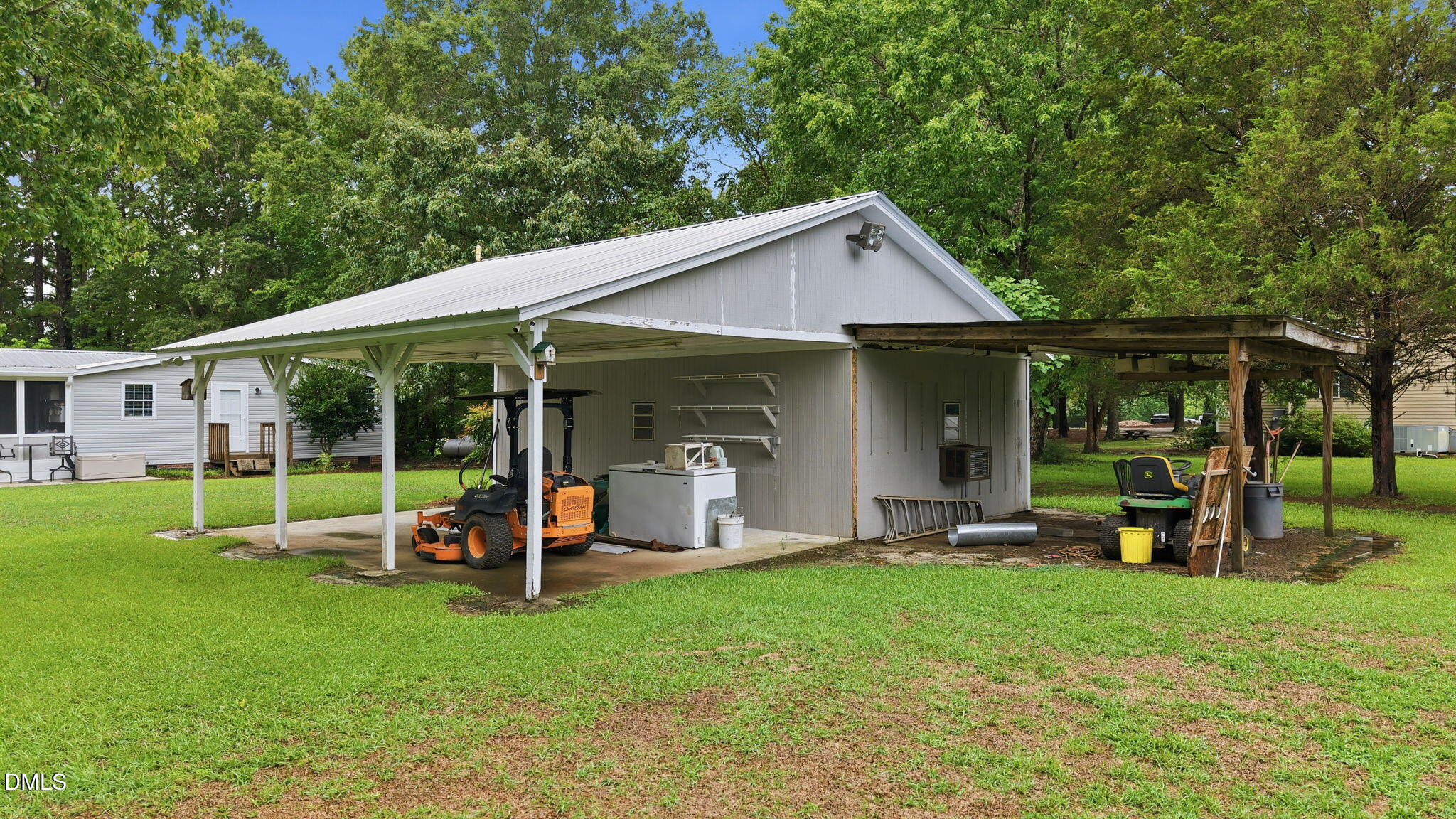 104 Pineview Drive