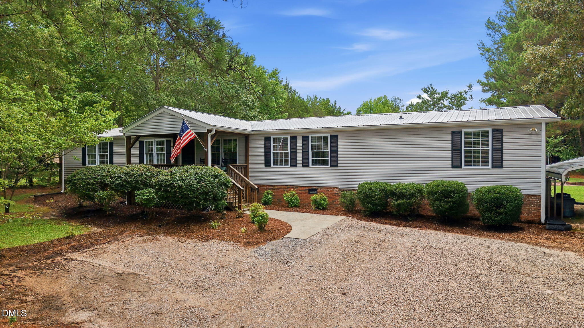 104 Pineview Drive