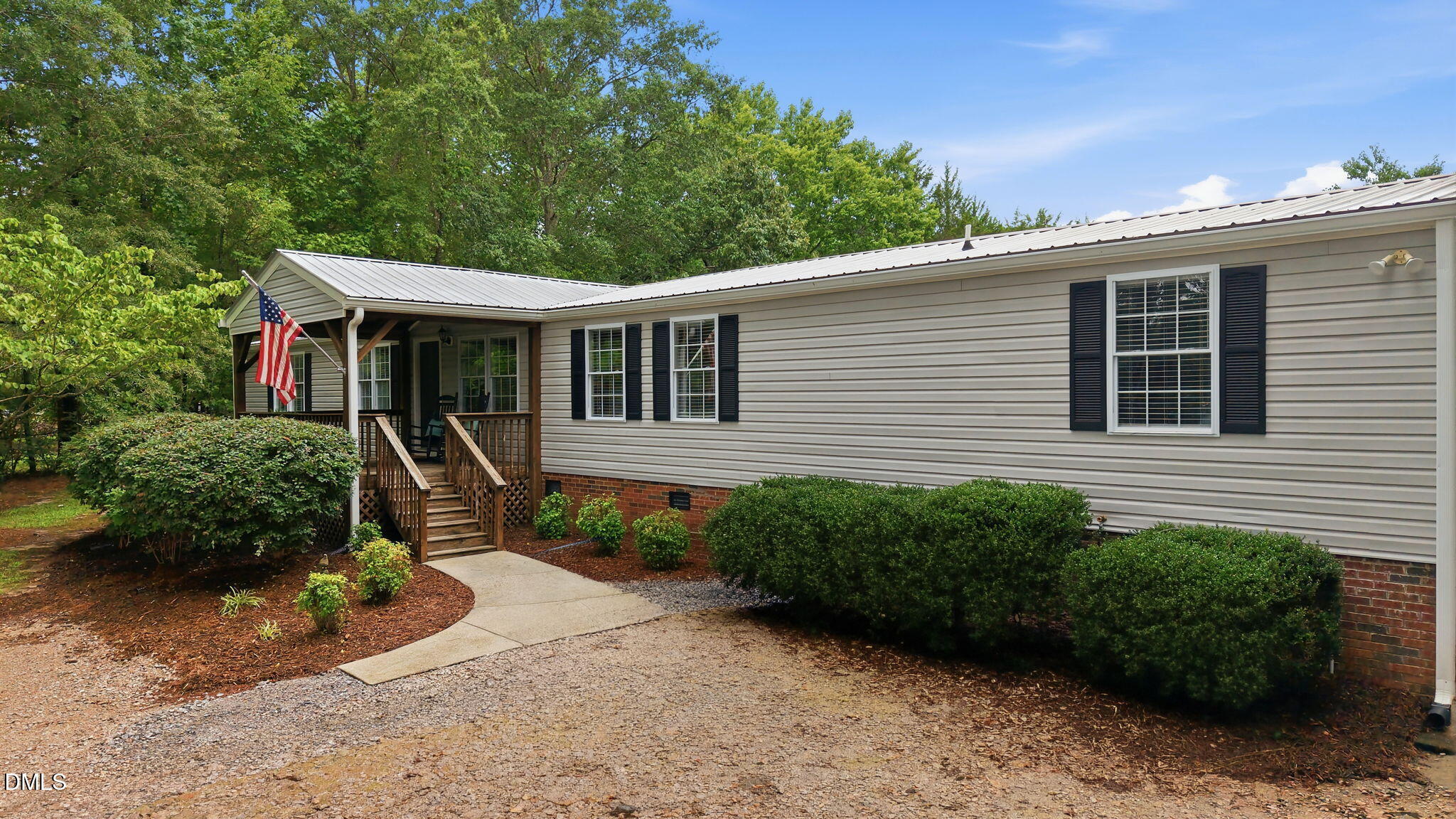 104 Pineview Drive
