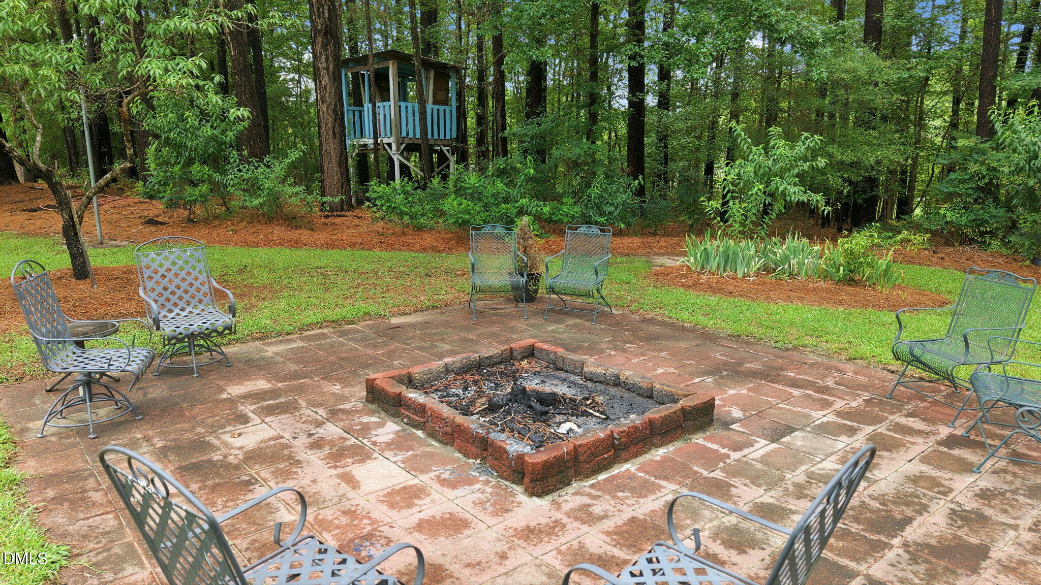 104 Pineview Drive