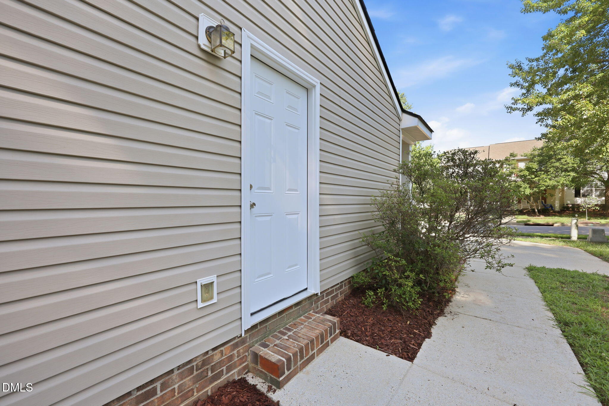 208 Highgate Circle