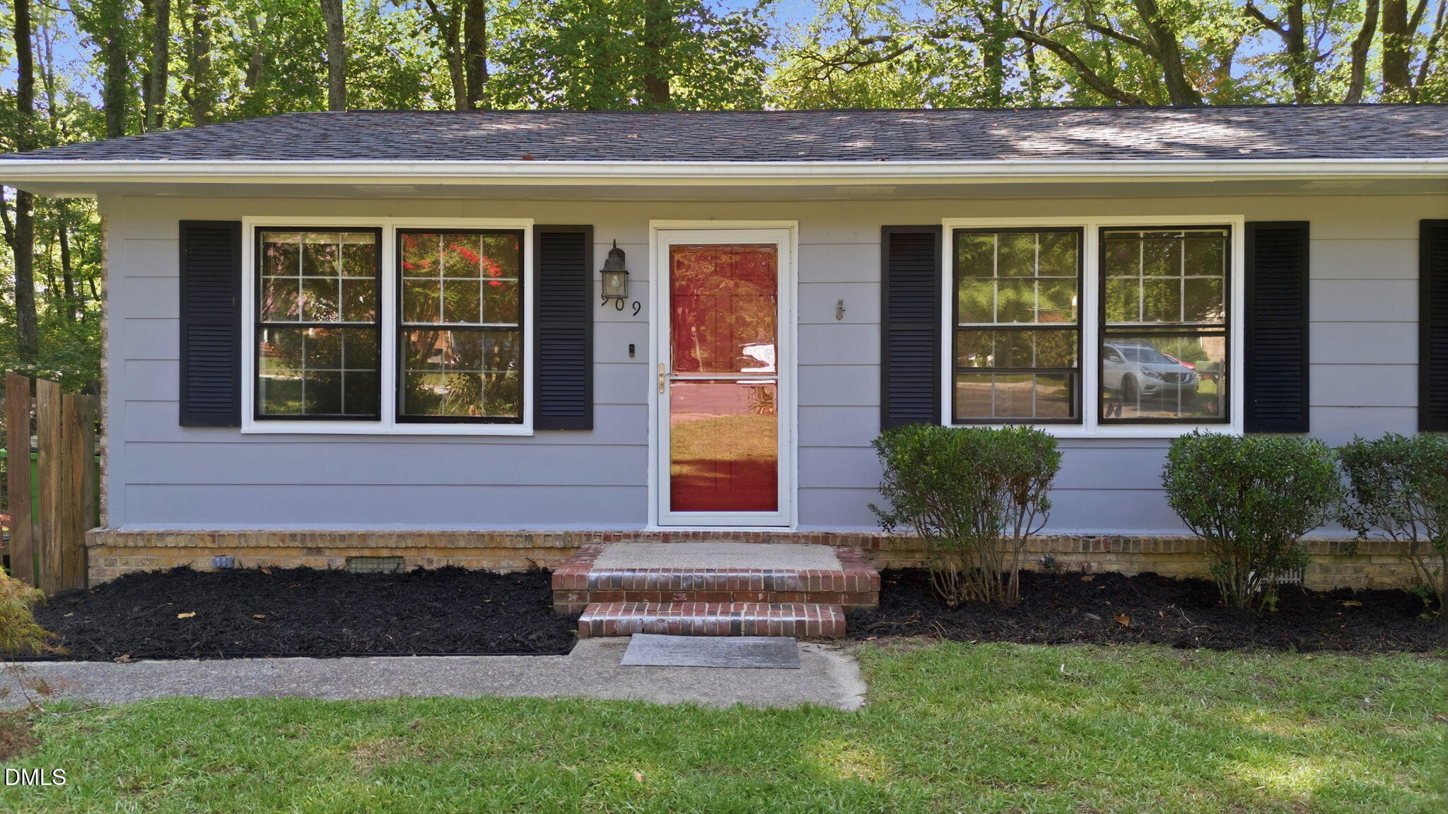 909 Bryn Mawr Court