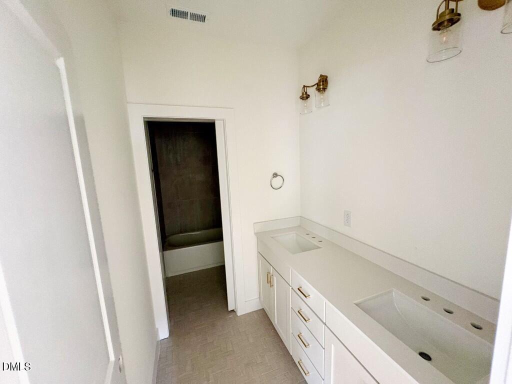 65 Broadleaf Lane