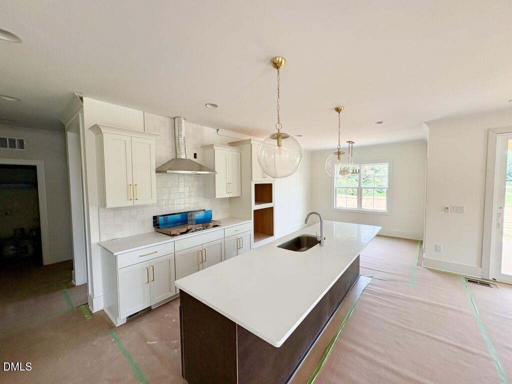 65 Broadleaf Lane